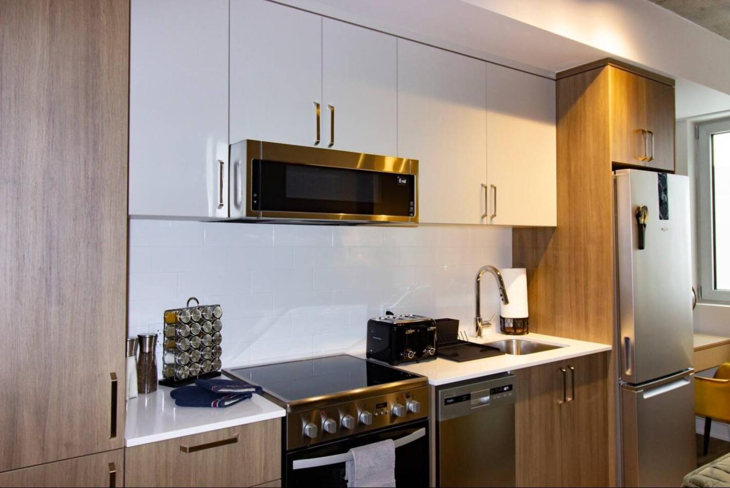 2br+gym For Vip Corporate & Students Downtown Mtl * Montreal