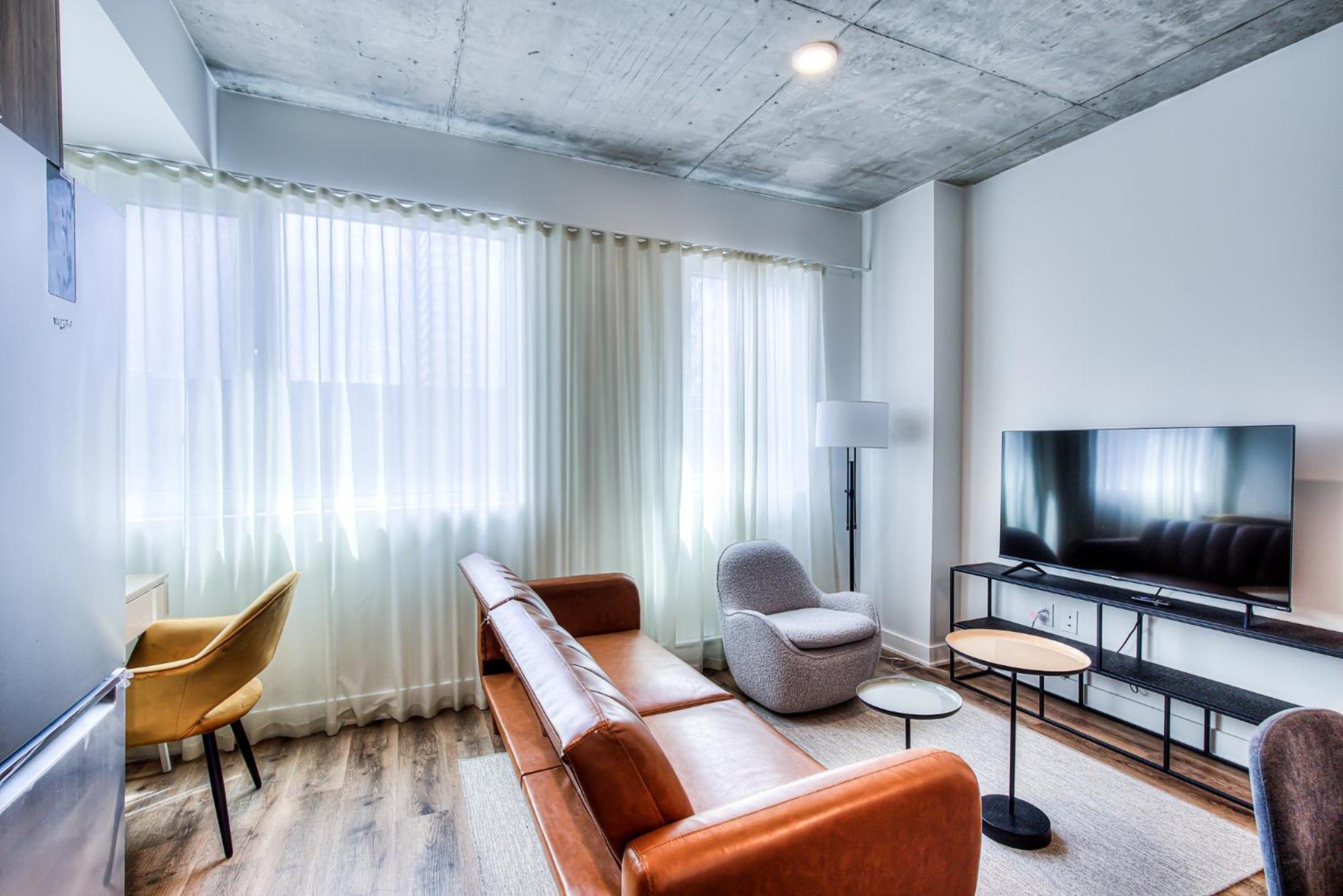 Apartment 2br+gym For Vip Corporate & Students Downtown Mtl *