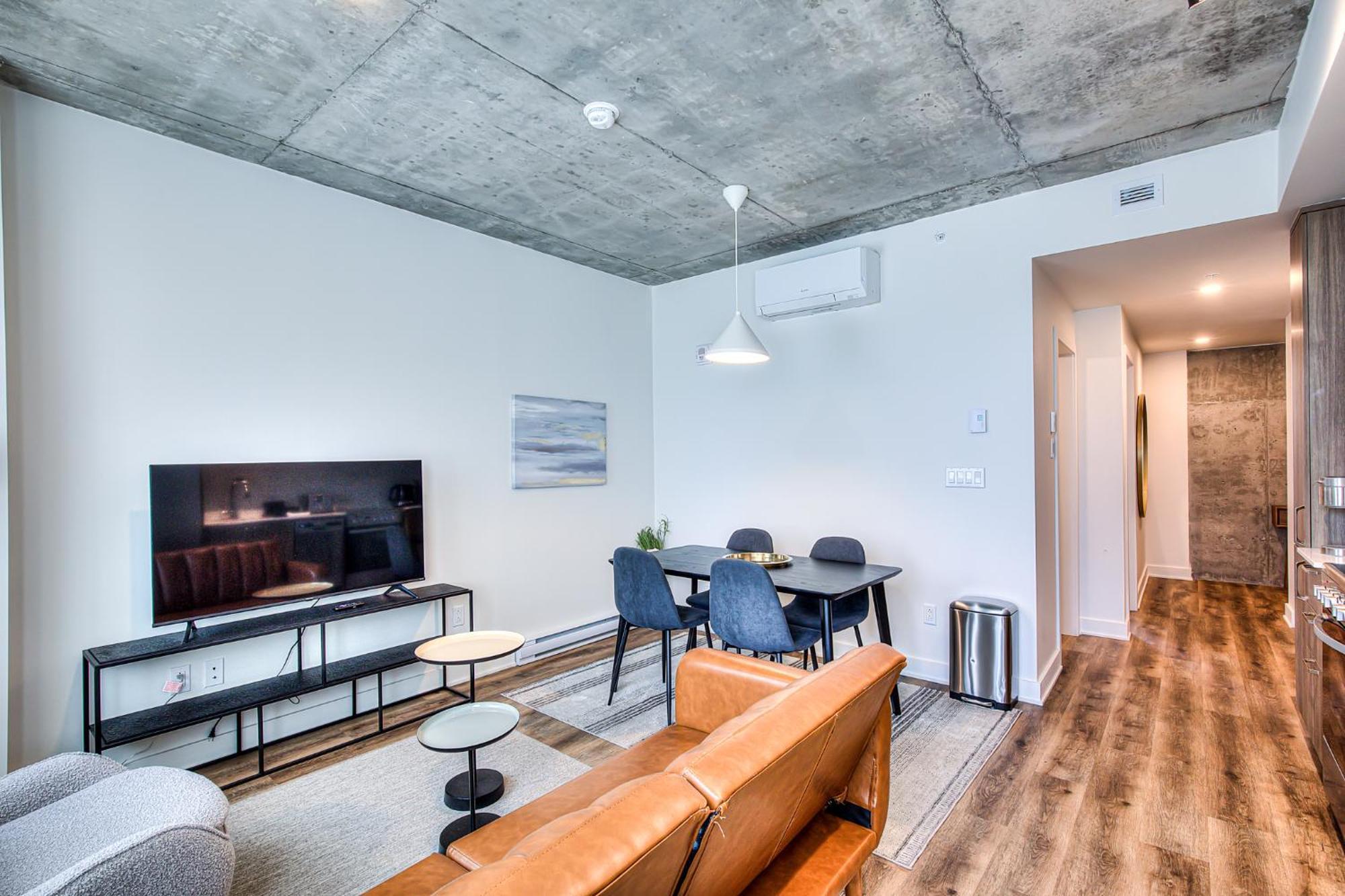 Apartment 2br+gym For Vip Corporate & Students Downtown Mtl Montreal