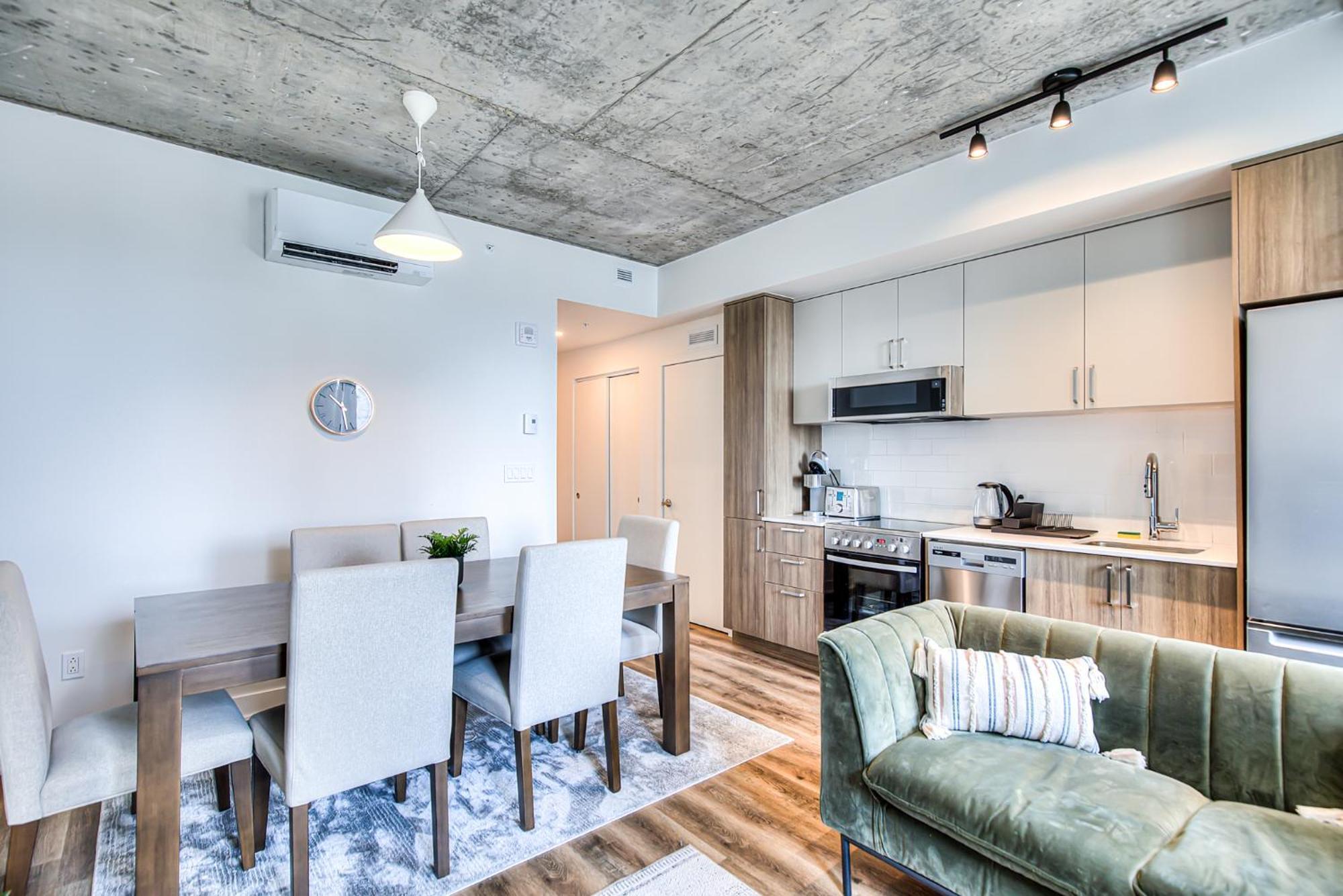 2br+gym For Vip Corporate & Students Downtown Mtl Montreal