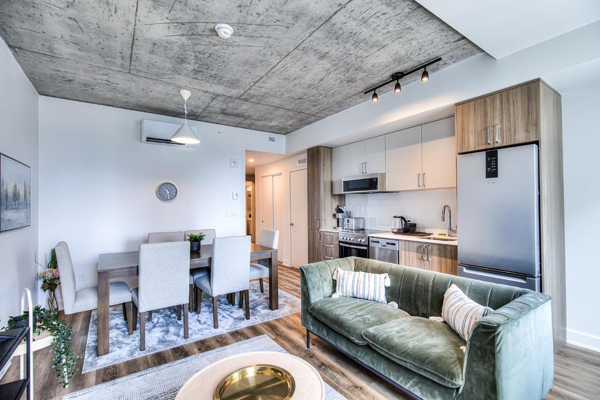 2br+gym For Vip Corporate & Students Downtown Mtl Apartment *