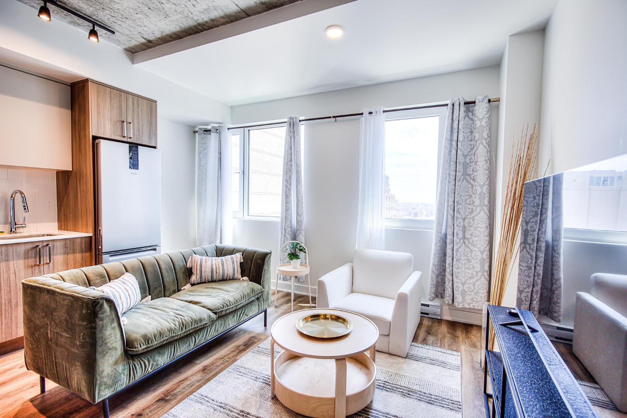 2br+gym For Vip Corporate & Students Downtown Mtl * Montreal