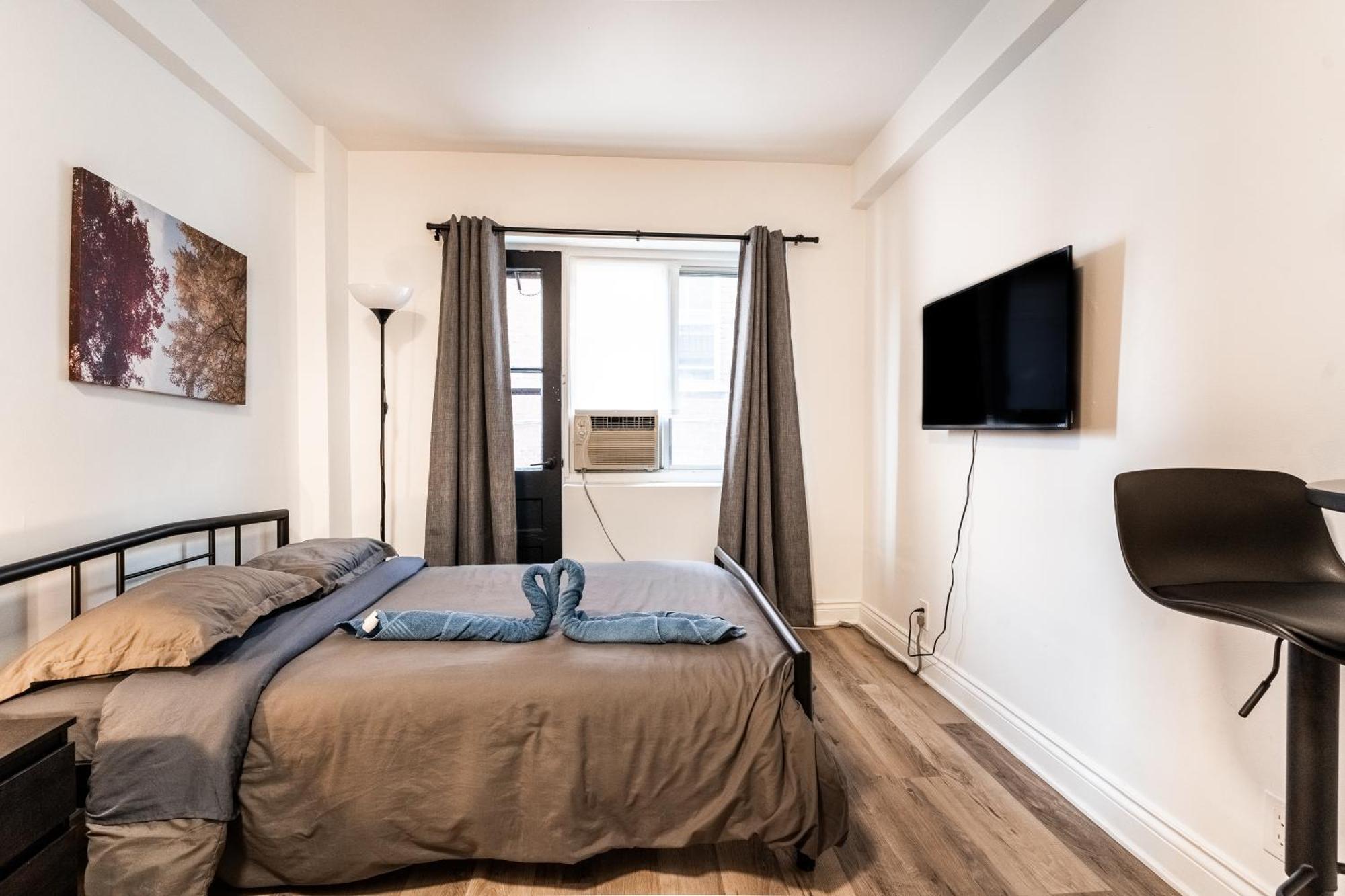 Apartment Studio In Plateau Mont-royal - 102 *
