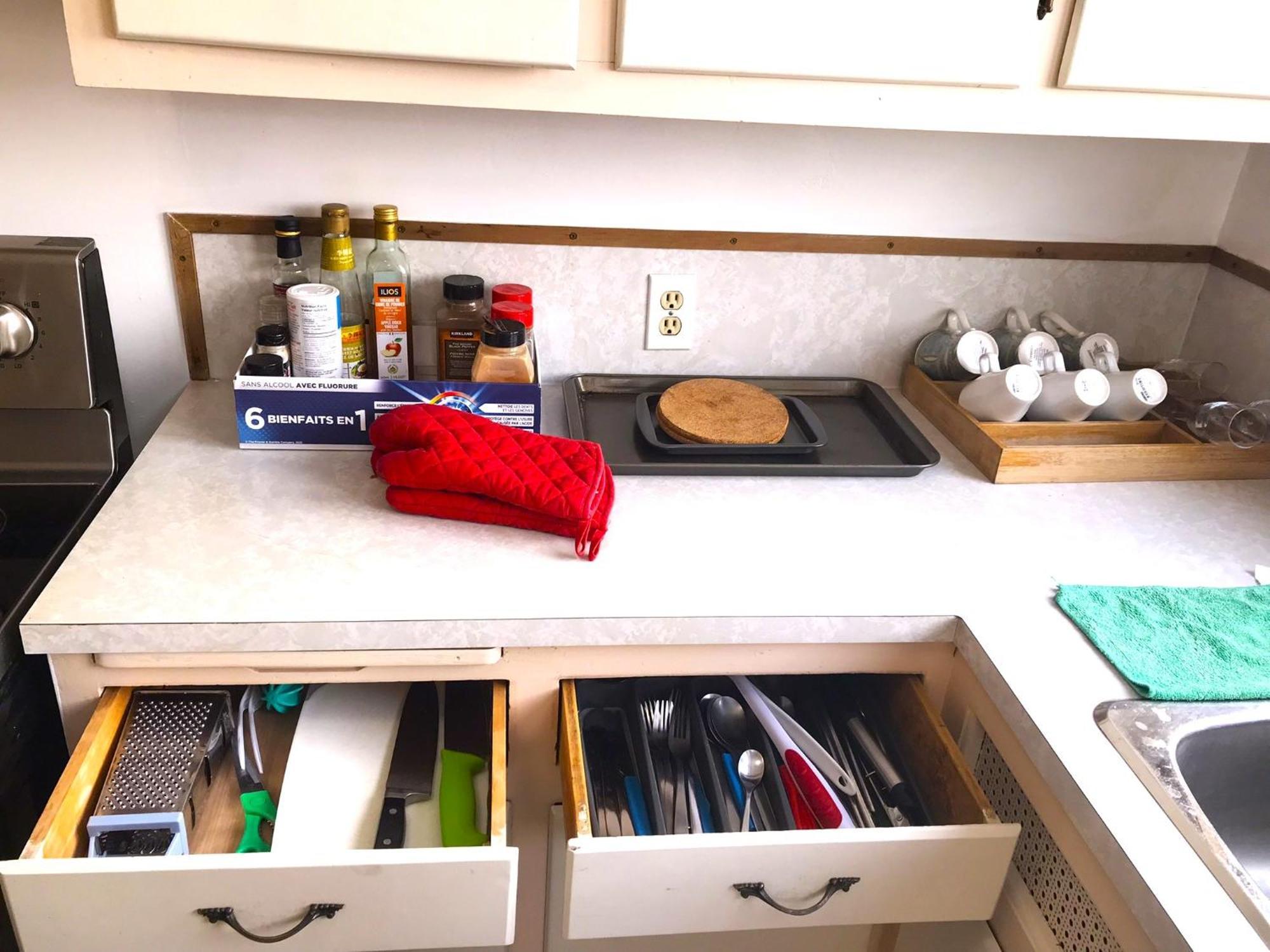 Big Private Midmontreal Next To Station Metro - Parking Free Homestay *