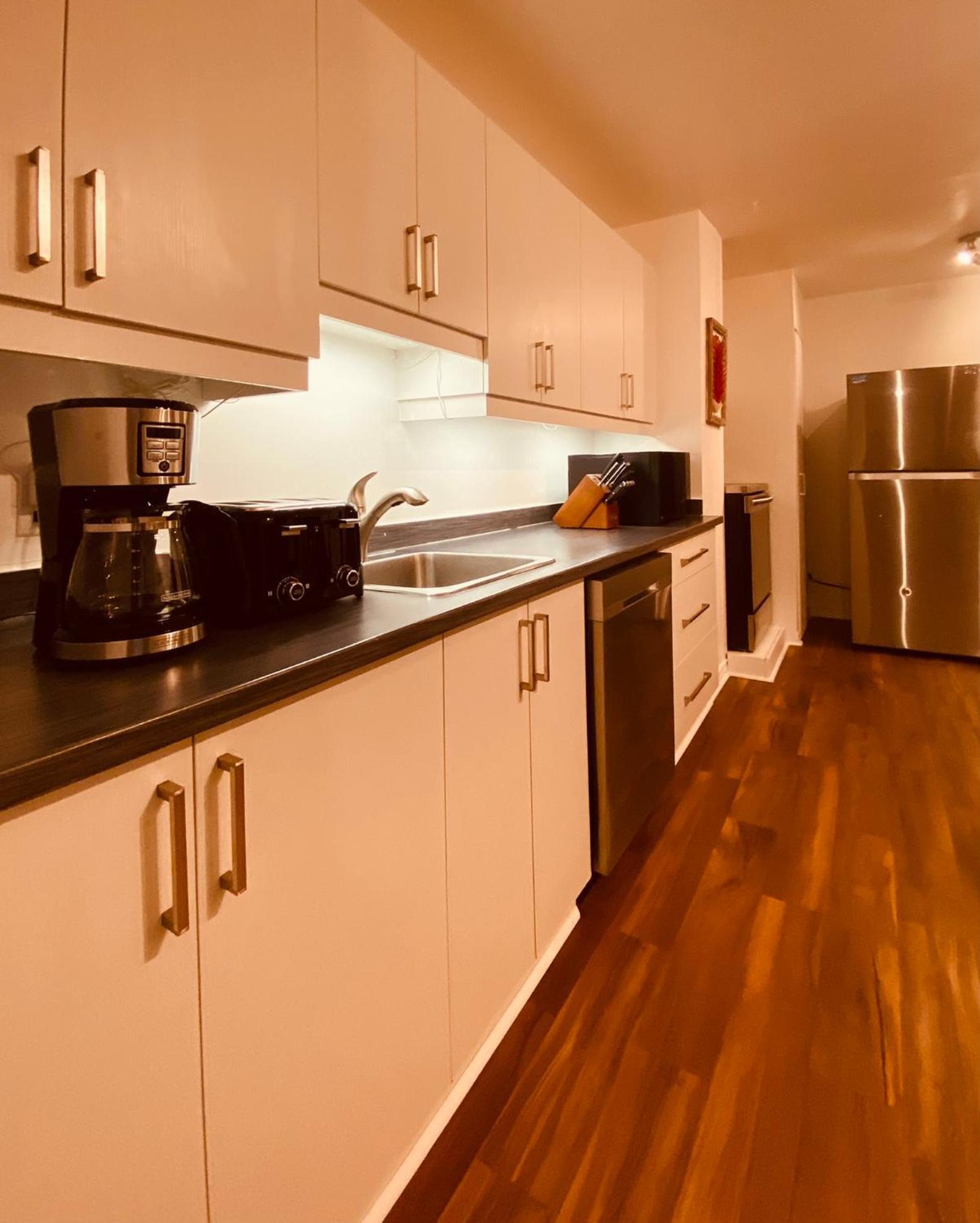 Lovely 2-bedroom At The Heart Of Le-plateau Apartment