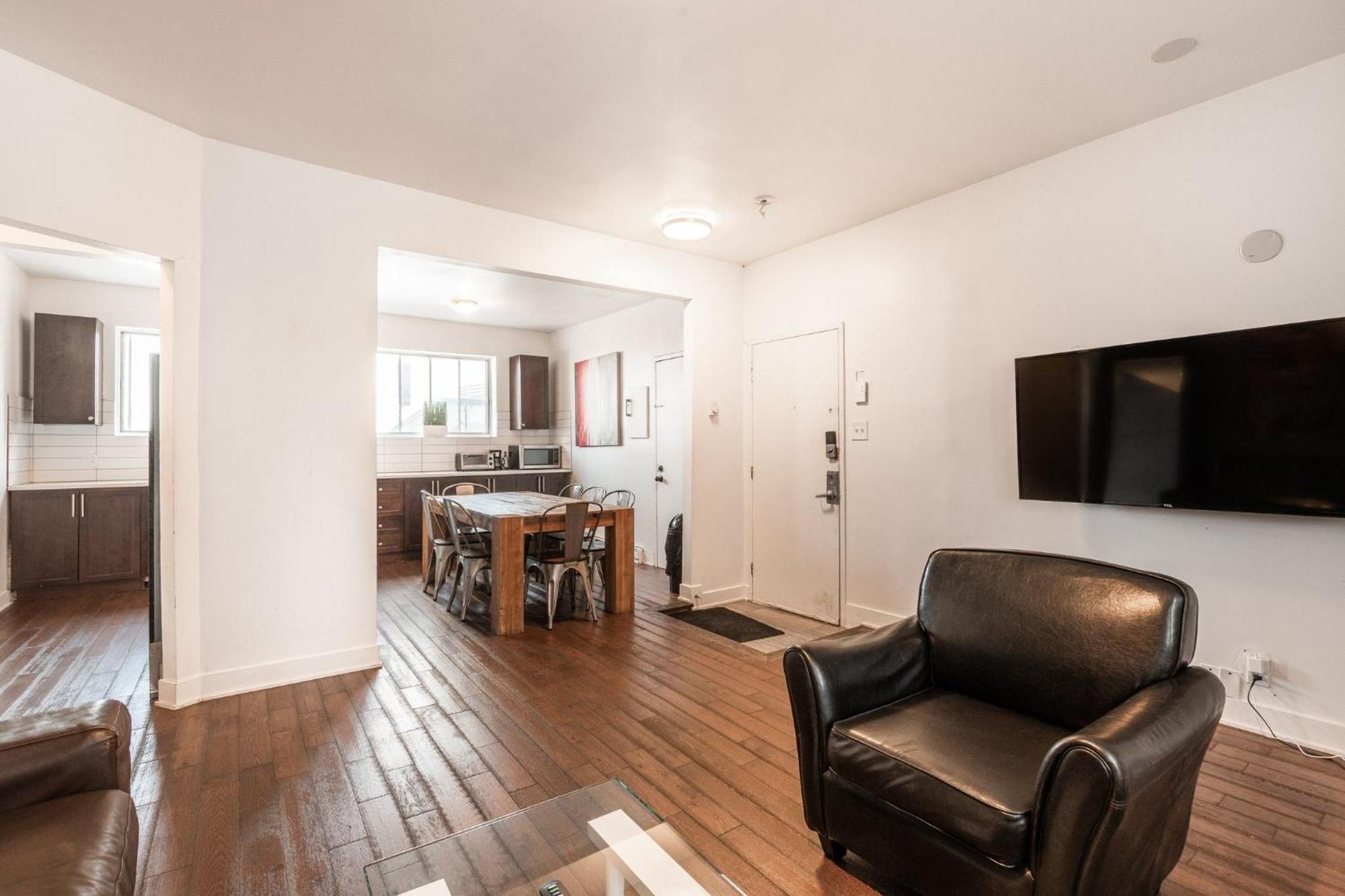 3 - 2234 Apartment