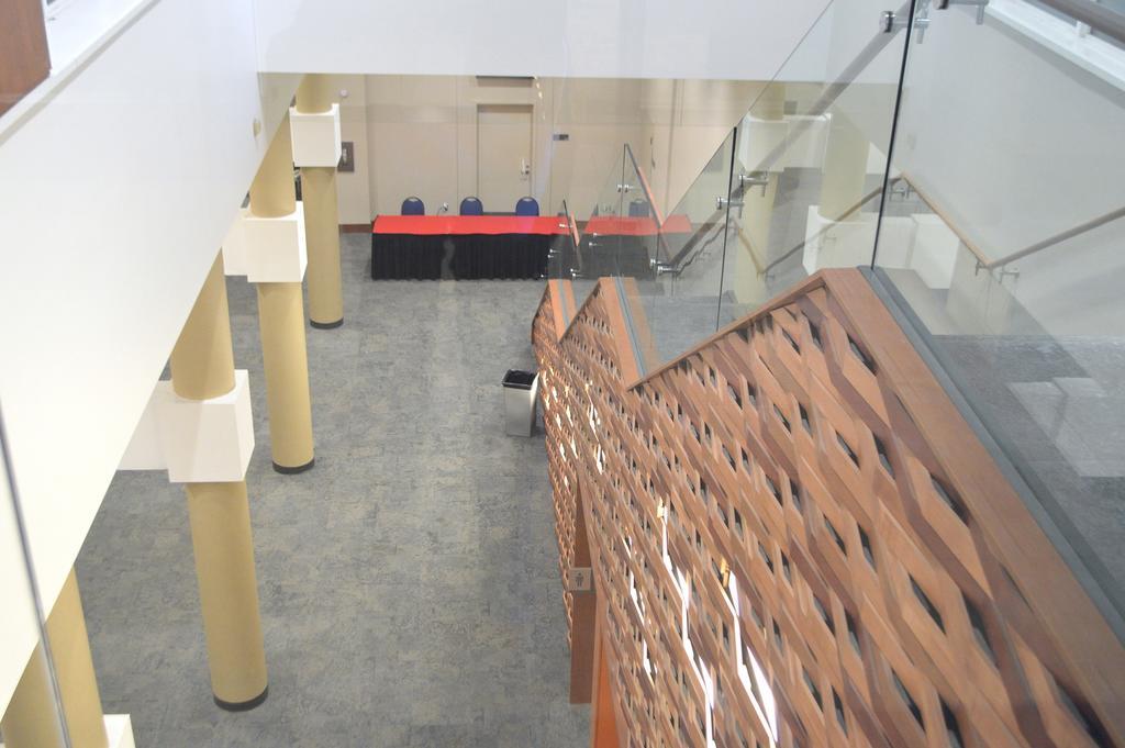 Mcgill University New Hall 3* Montreal