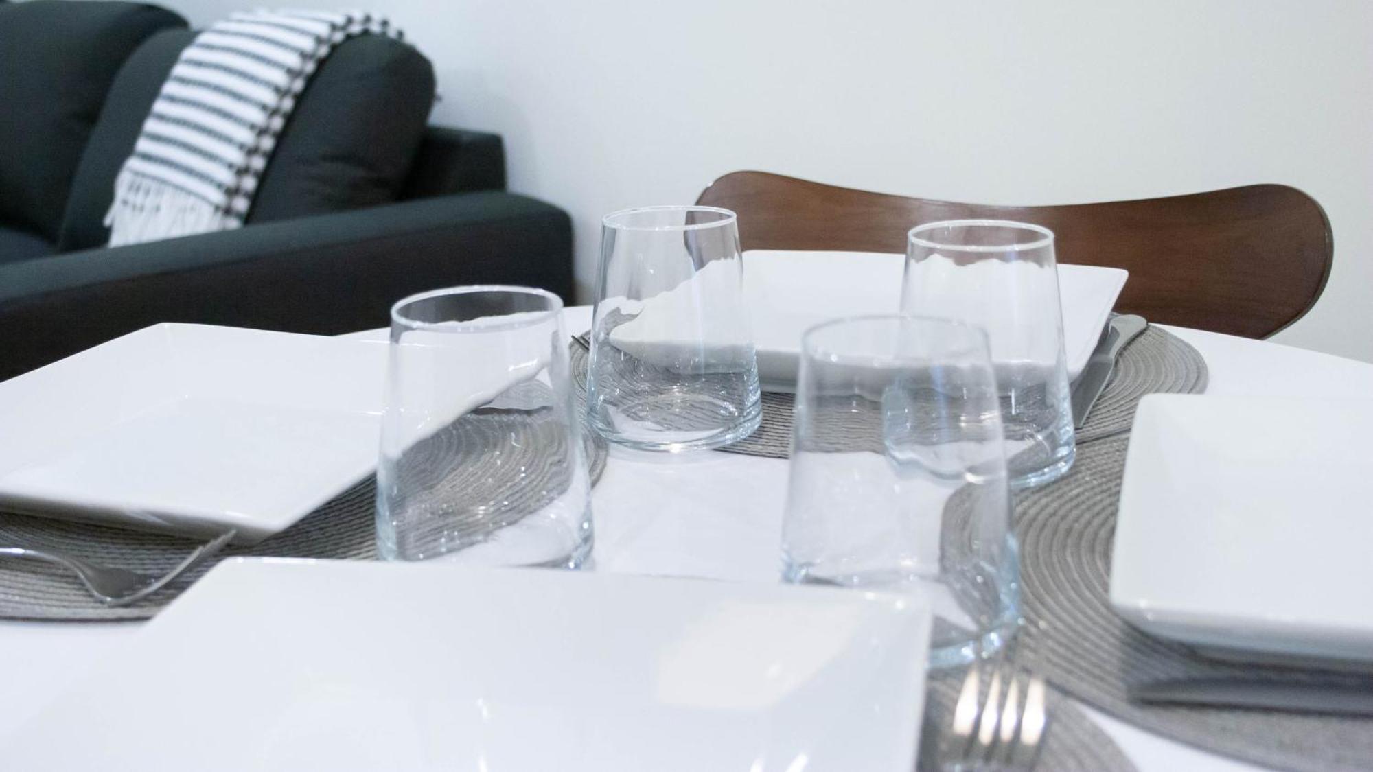 Lovely 1 Bed & Sofa Bed In Plateau Steps From Laurier Metro Apartment Montreal