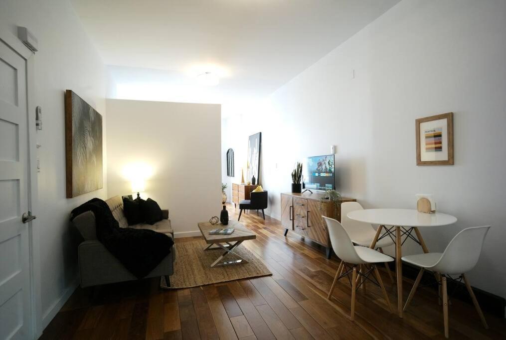 Hresidences Modern On Main St Laurent Blvd Montreal