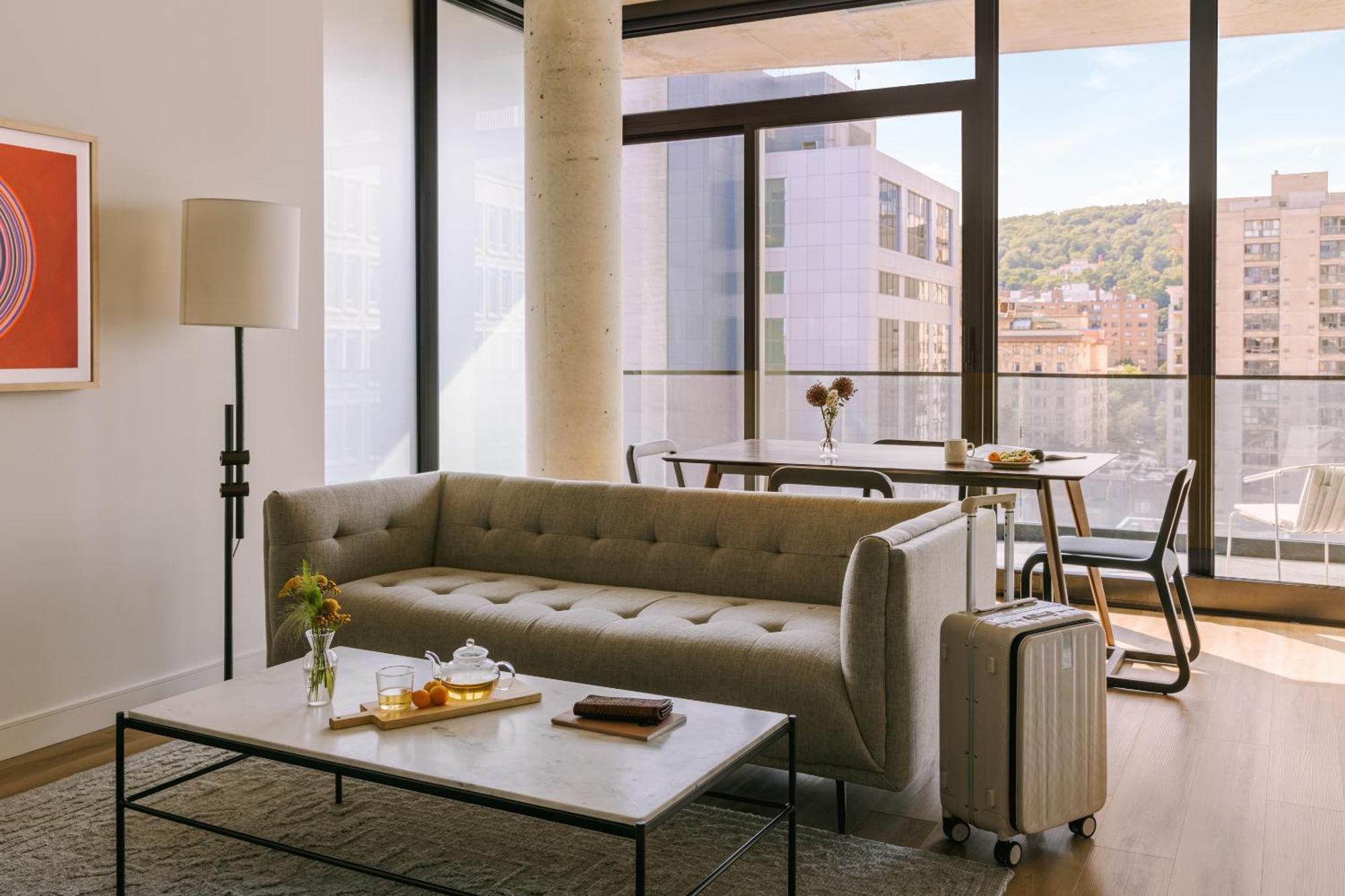 Sonder Maisonneuve Aparthotel 3*
