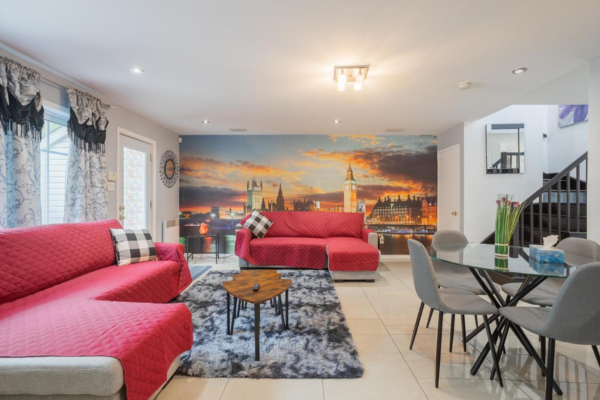Amazing 4-bedrooms Holiday home