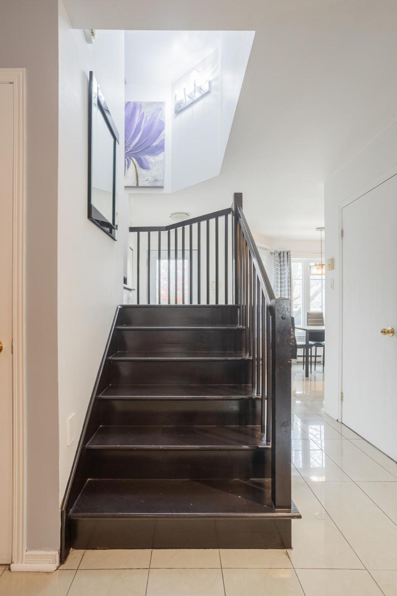 Amazing 4-bedrooms Montreal