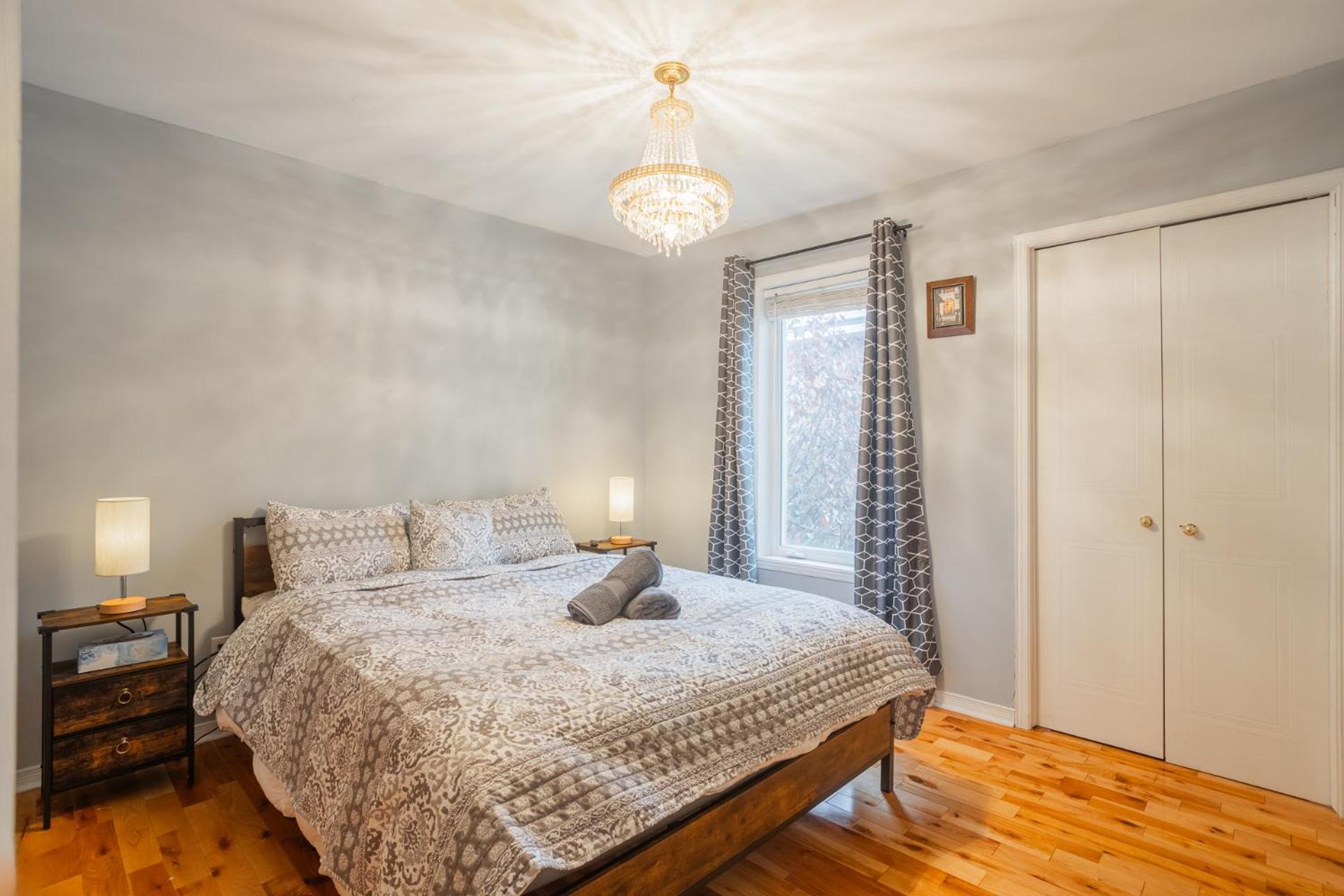 Amazing 4-bedrooms Montreal