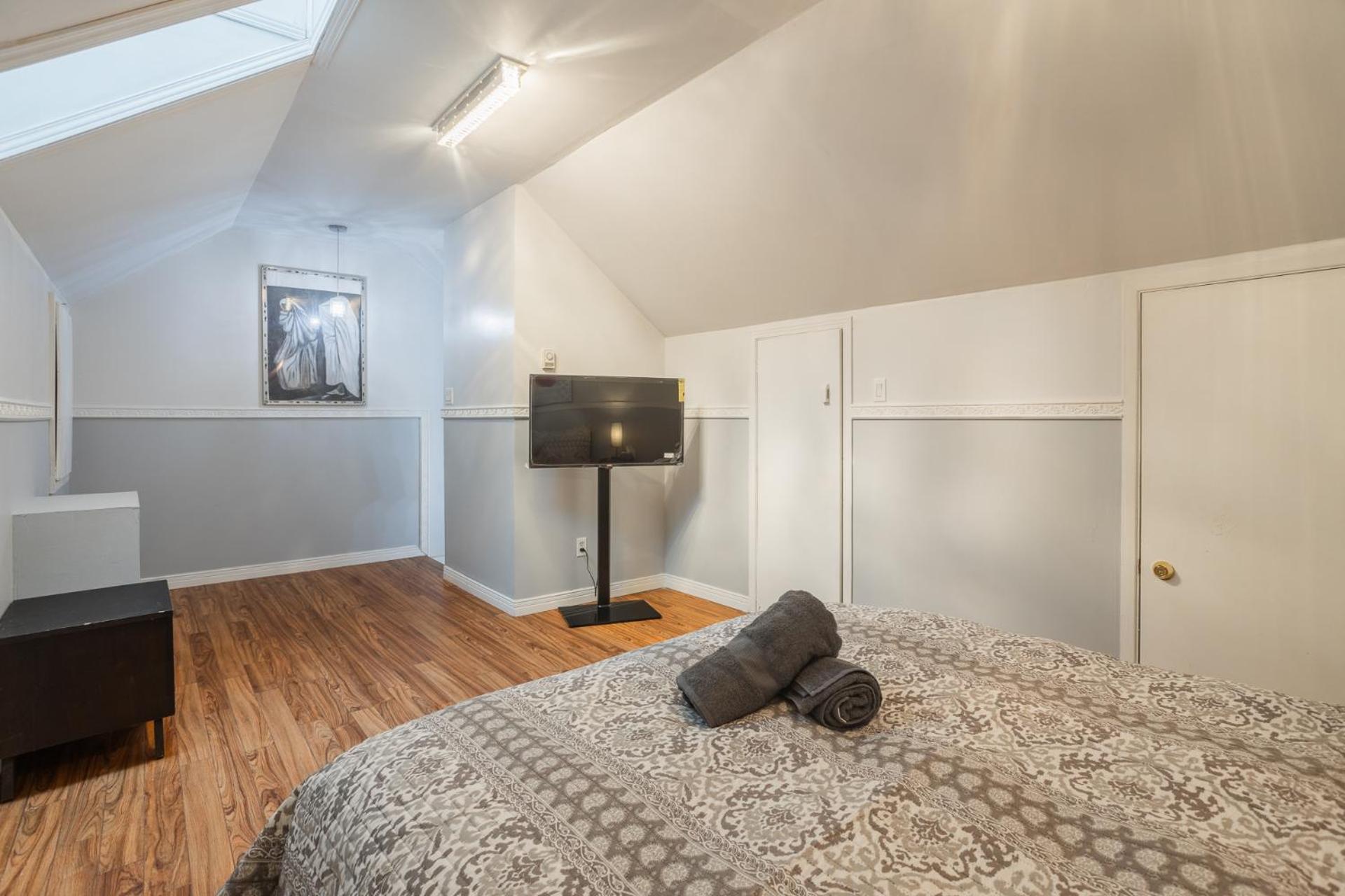 Amazing 4-bedrooms * Montreal