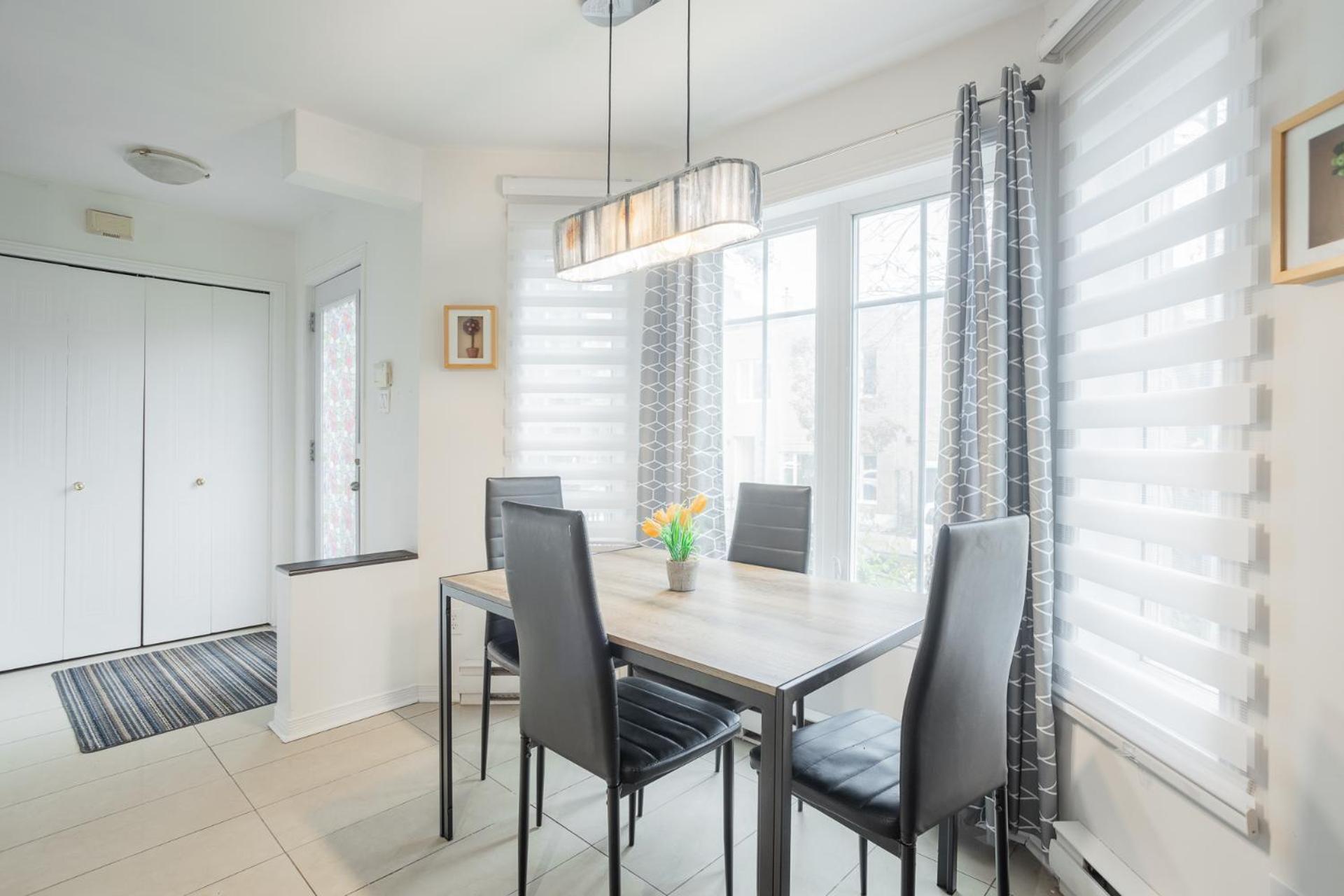 Amazing 4-bedrooms Montreal
