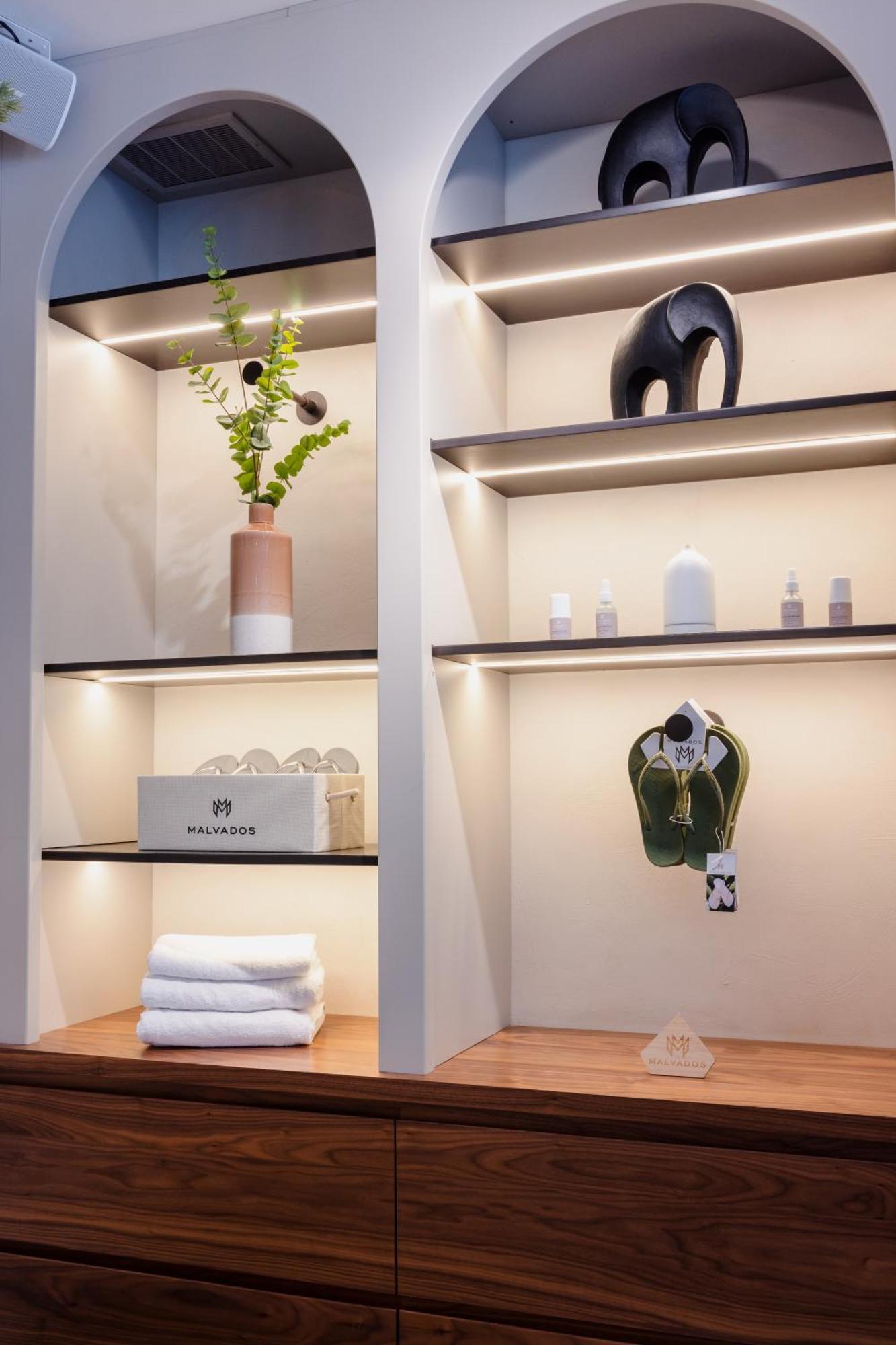 Inn & Carre Saint-louis 3*