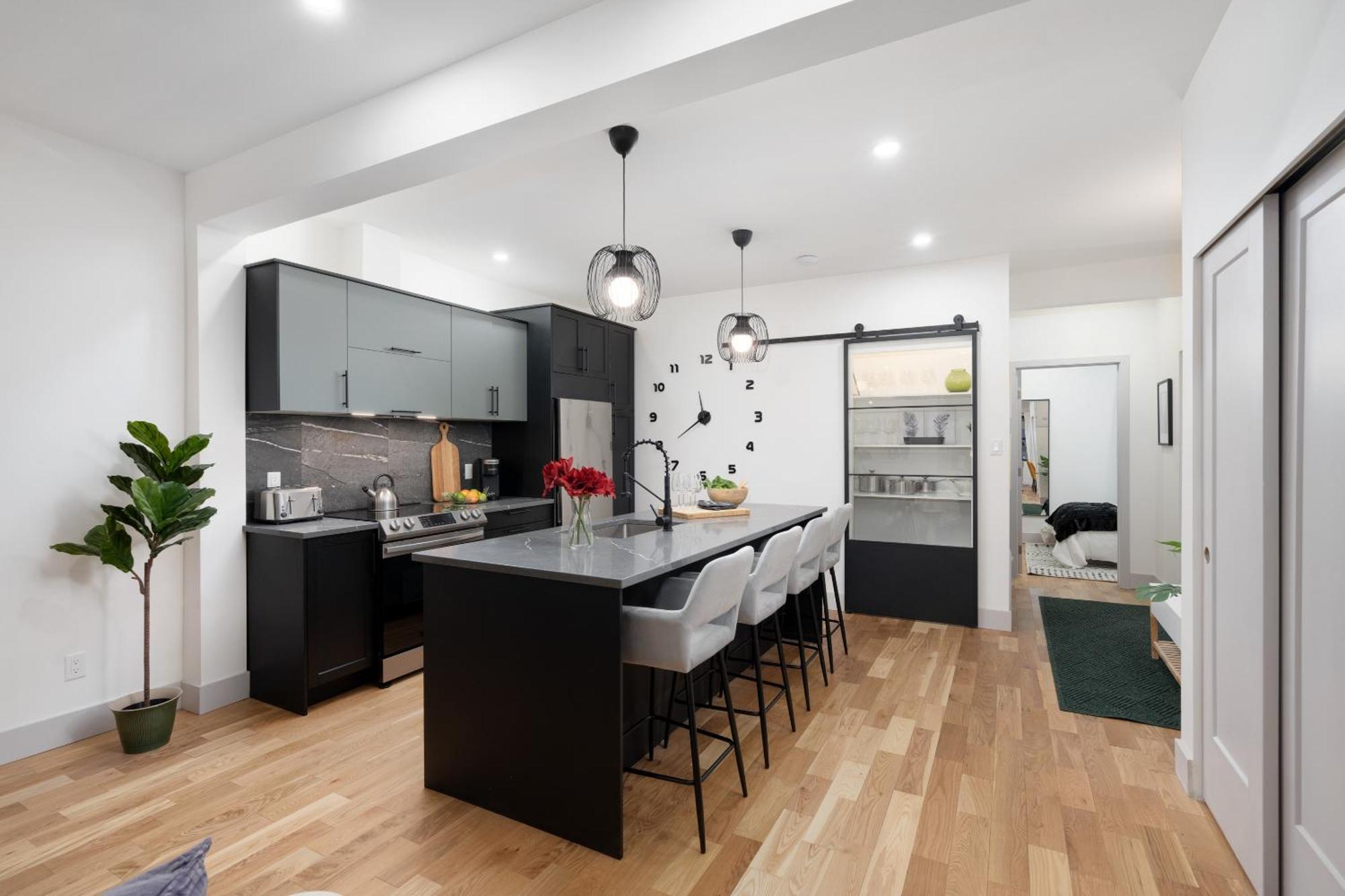 Les Suites Saint-laurent * Montreal