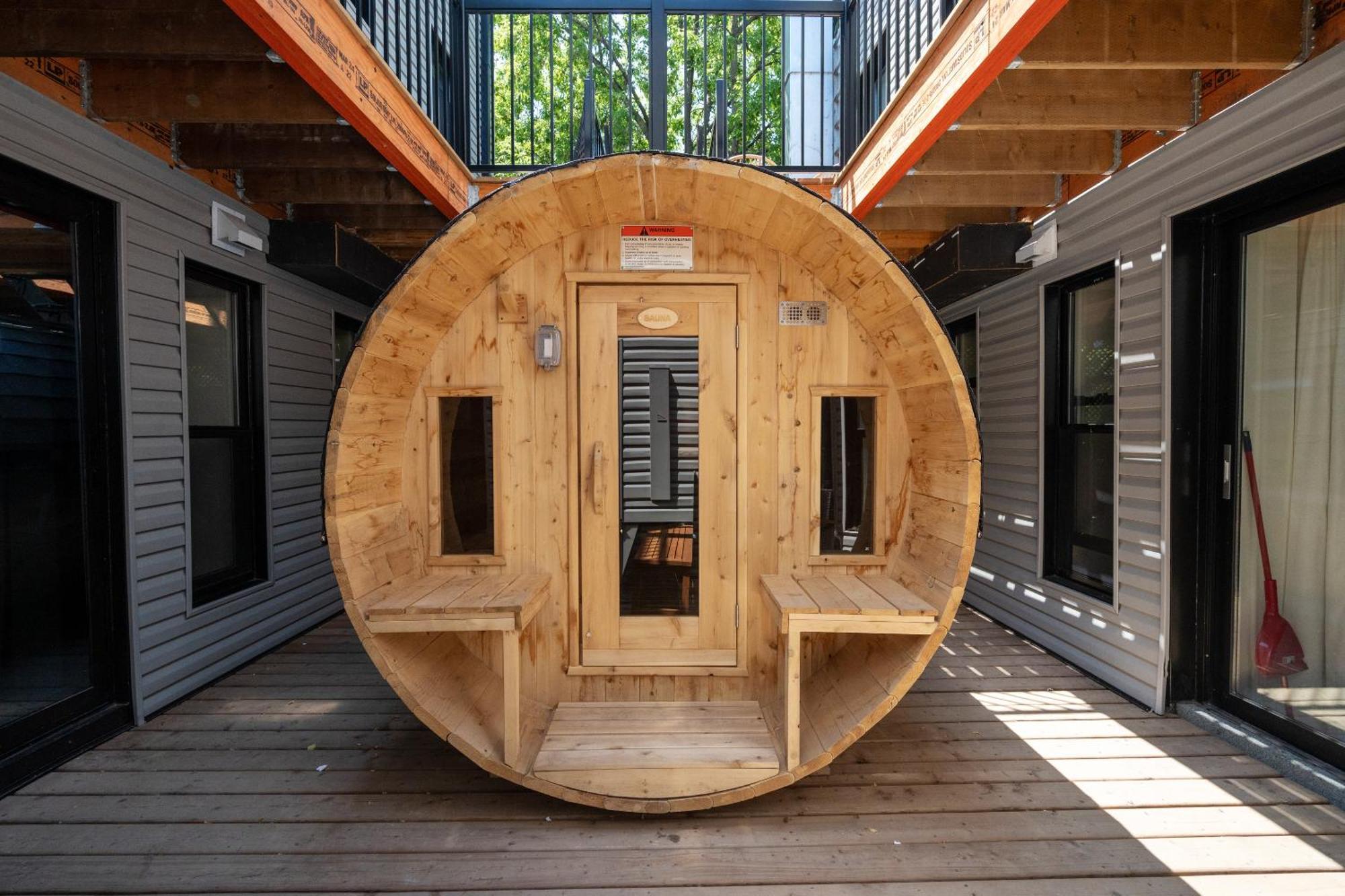 Les Suites Saint-laurent Apartment