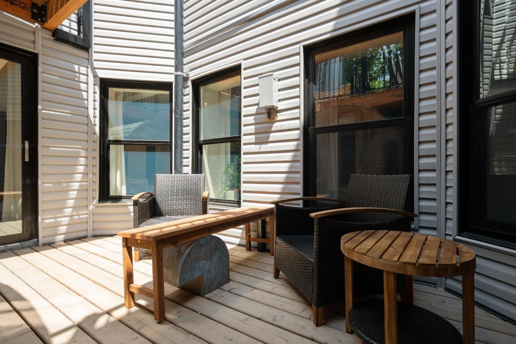 Apartment Les Suites Saint-laurent Montreal