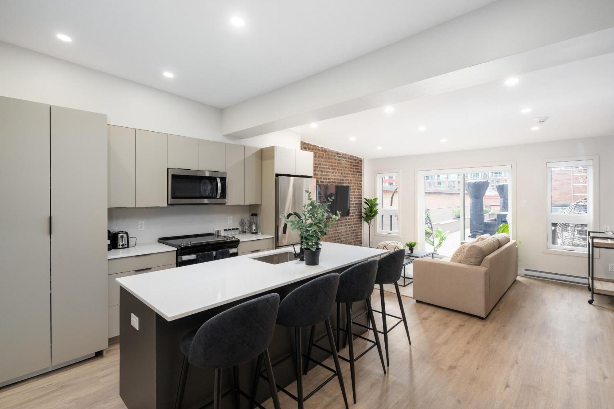 Apartment Young- Griffintown Montreal