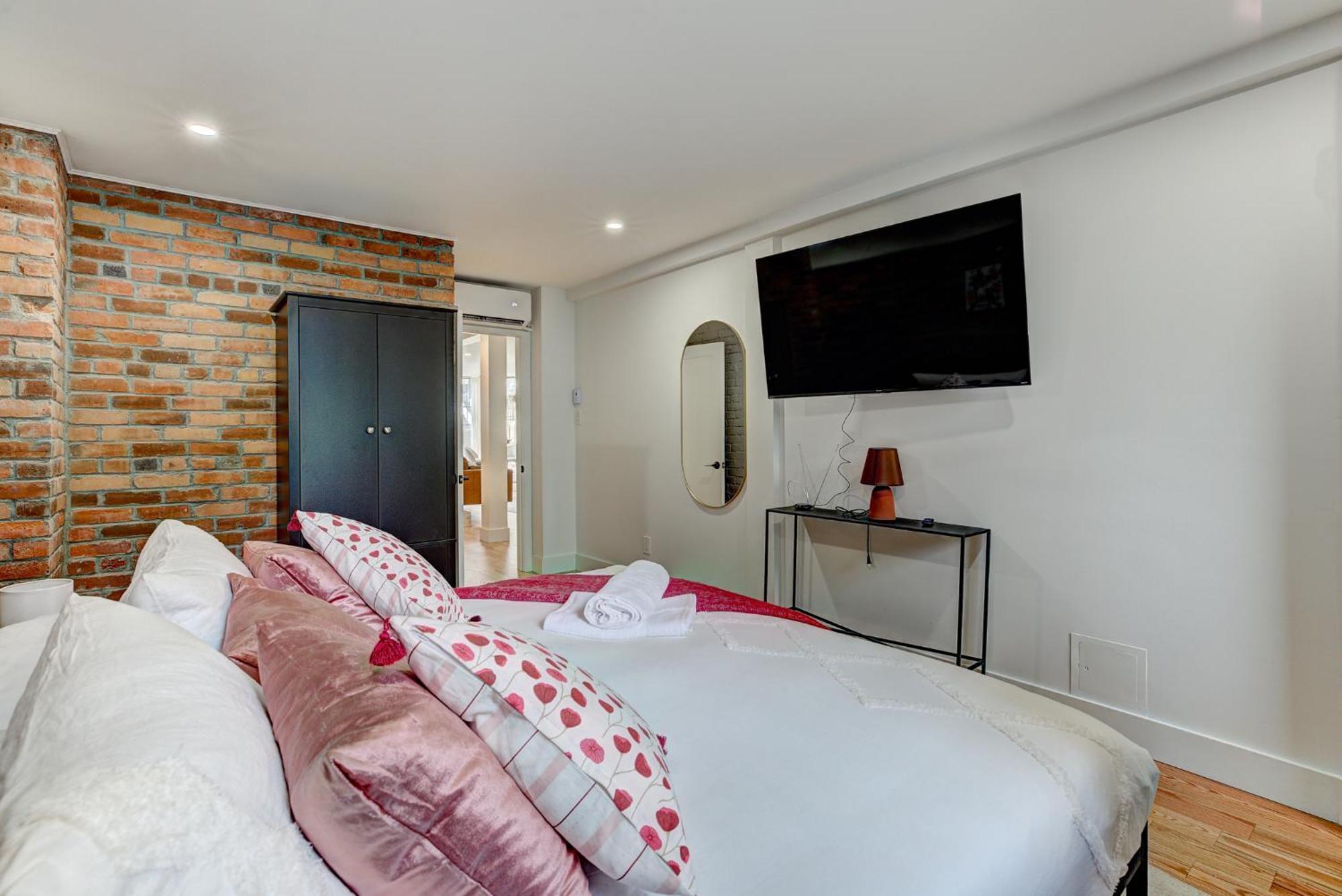 Les Lofts Du Plateau Apartment Montreal