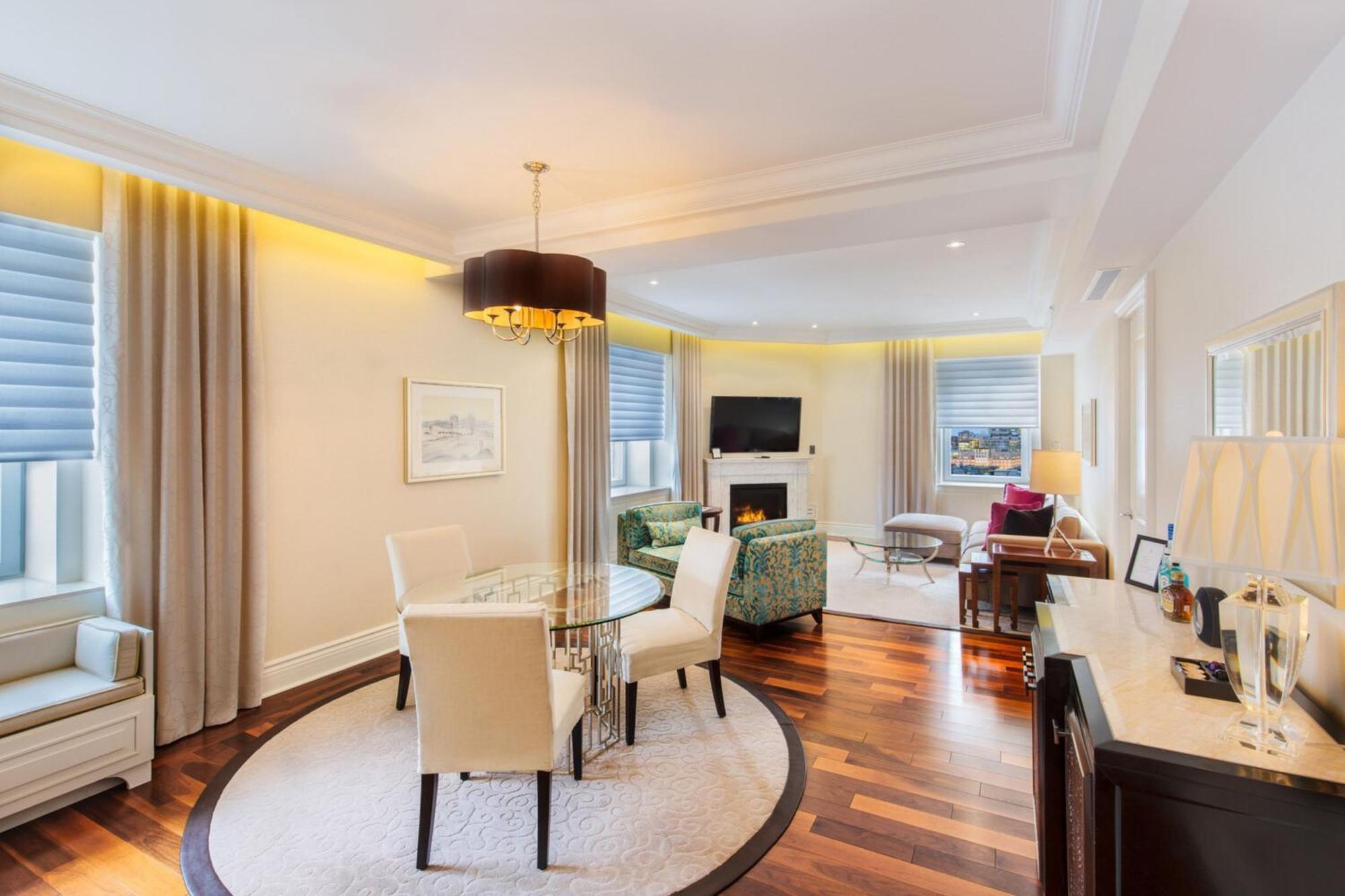 Hotel The Ritz-carlton,