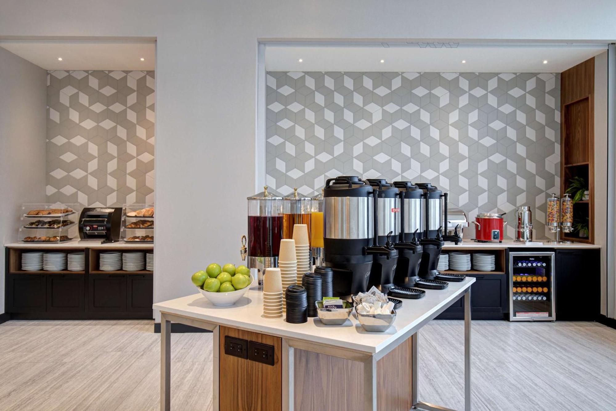 Homewood By Hilton Downtown Hotel 3*