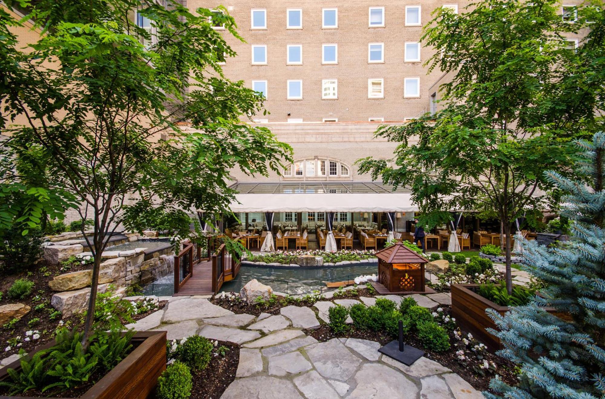The Ritz-carlton, Hotel