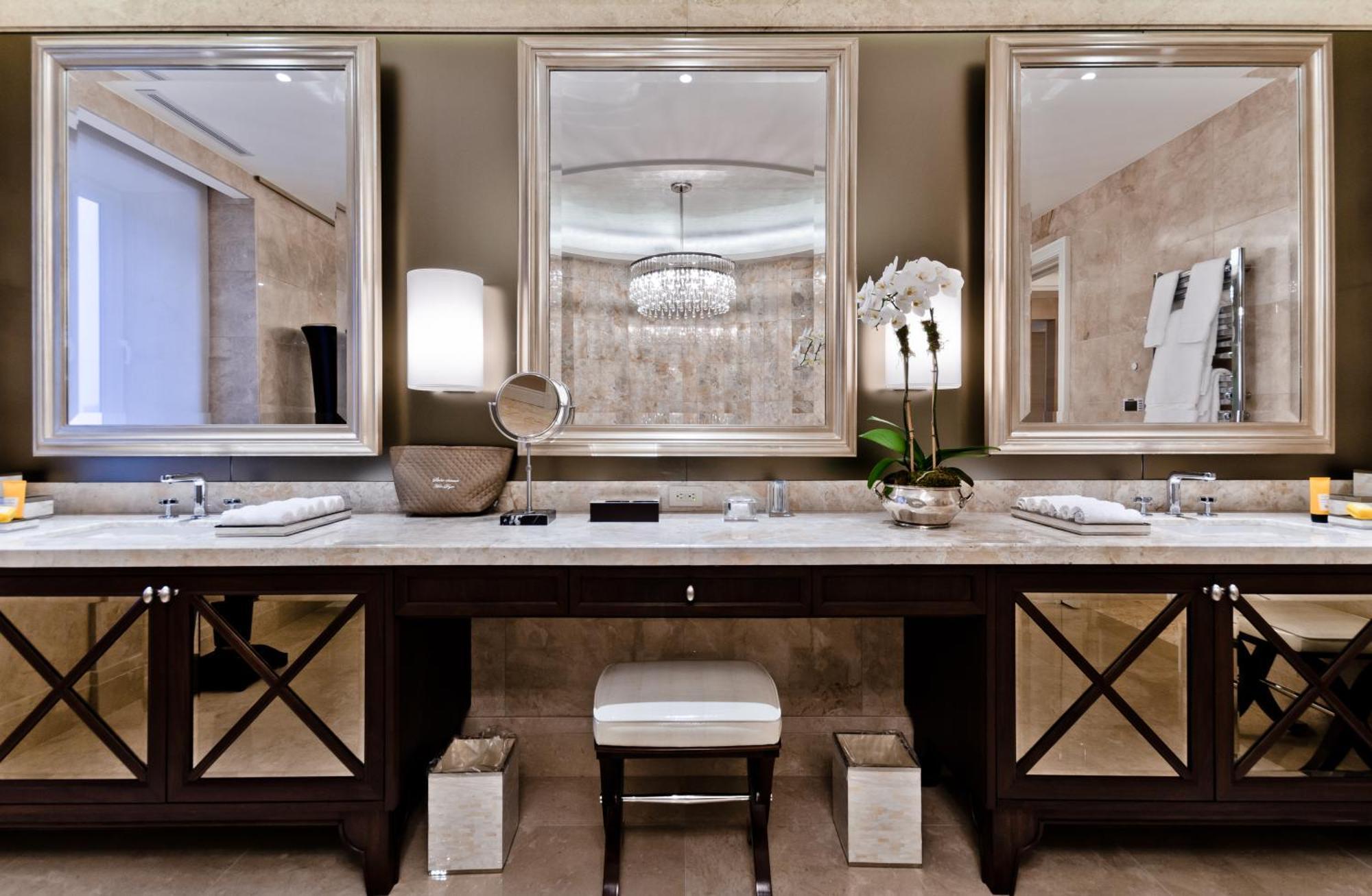 Hotel The Ritz-carlton, 5*