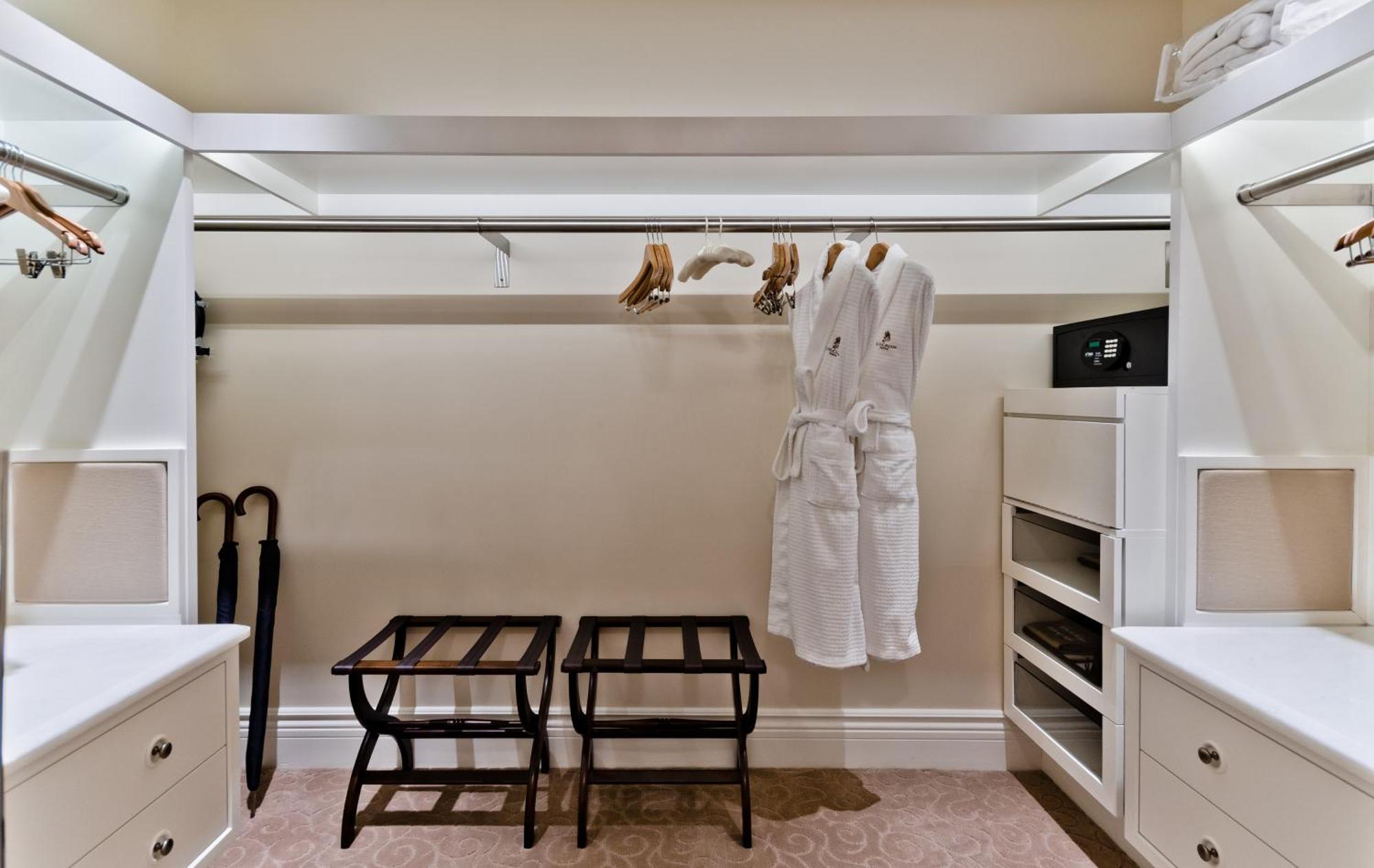 The Ritz-carlton, Hotel Montreal