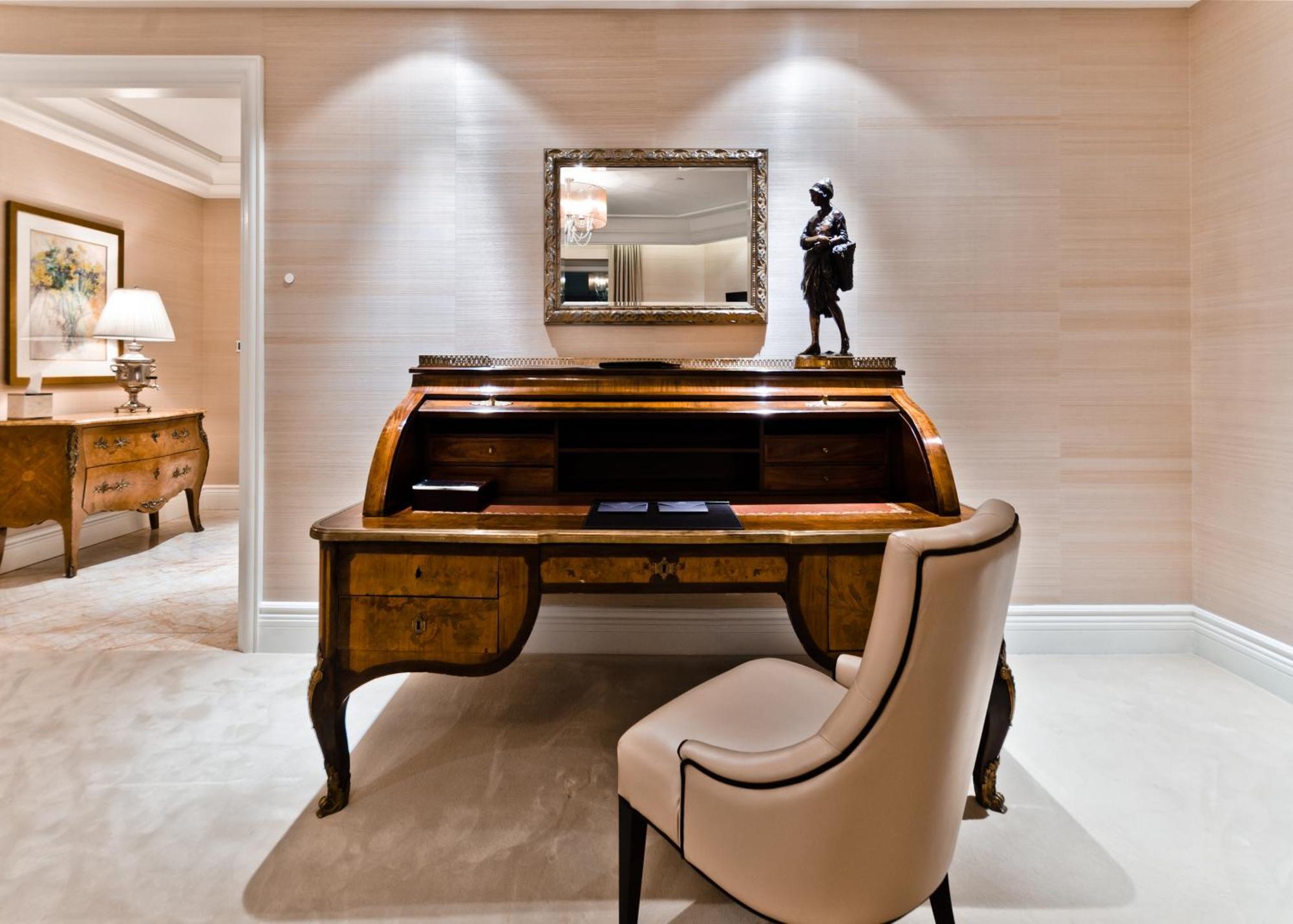 The Ritz-carlton, Montreal