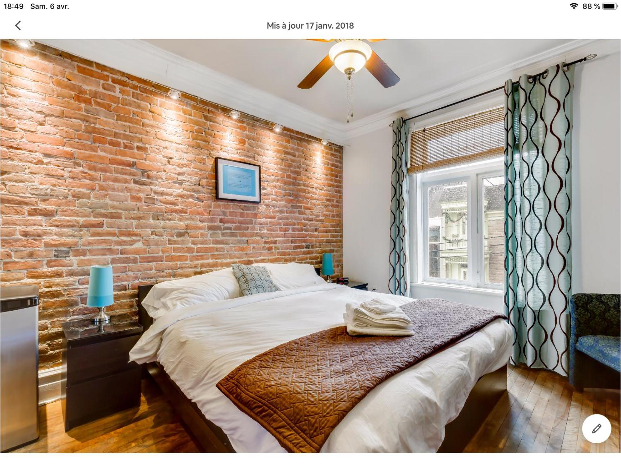 Cozy In Prime Location