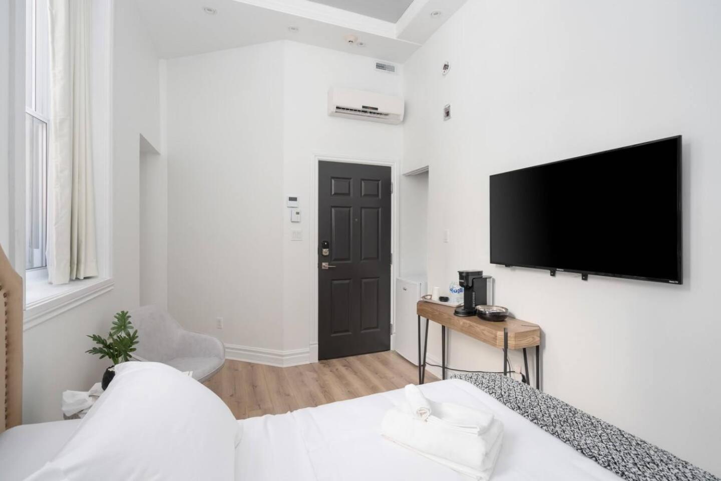 Penfield Hotel Montreal