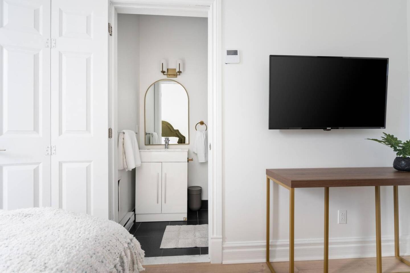 Hotel Penfield Montreal