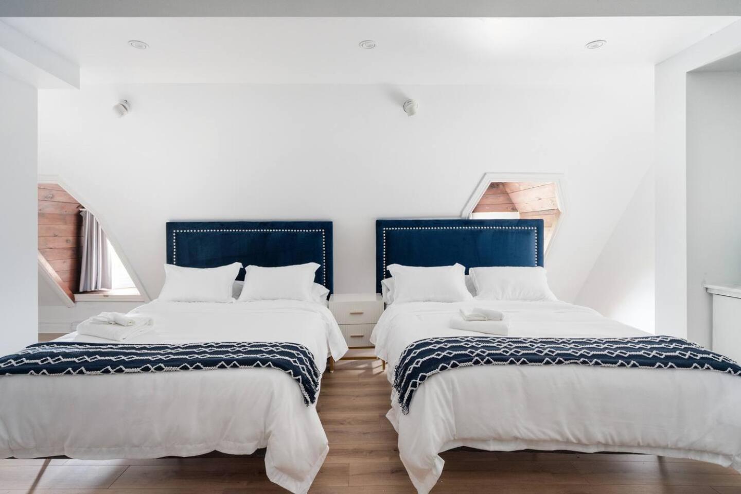 Hotel Penfield Montreal
