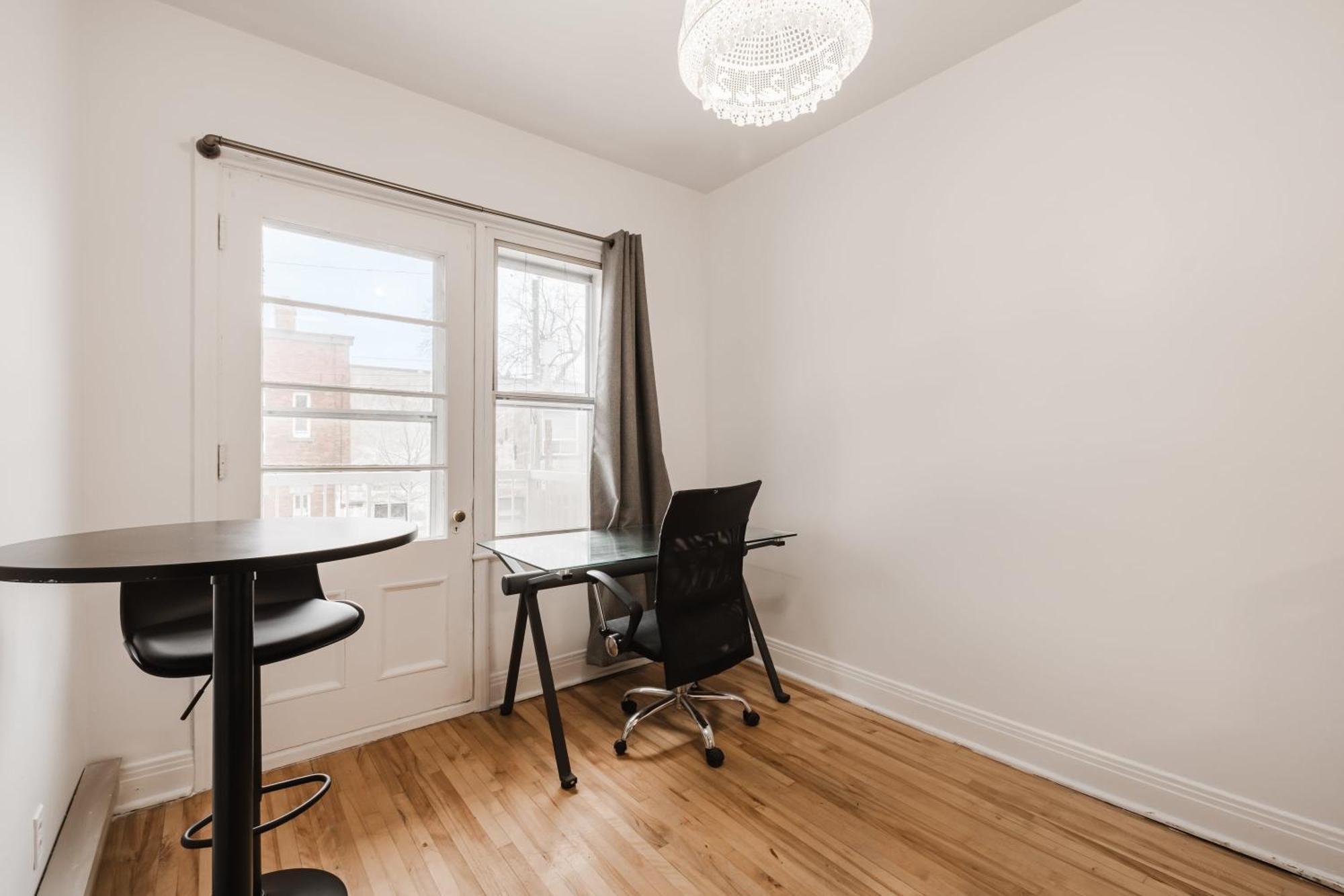 One Bedroom With Balcony - 2159-03 Apartment Montreal