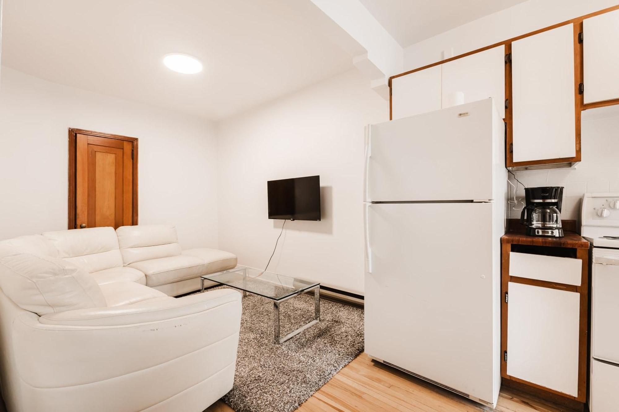Apartment One Bedroom With Balcony - 2159-03