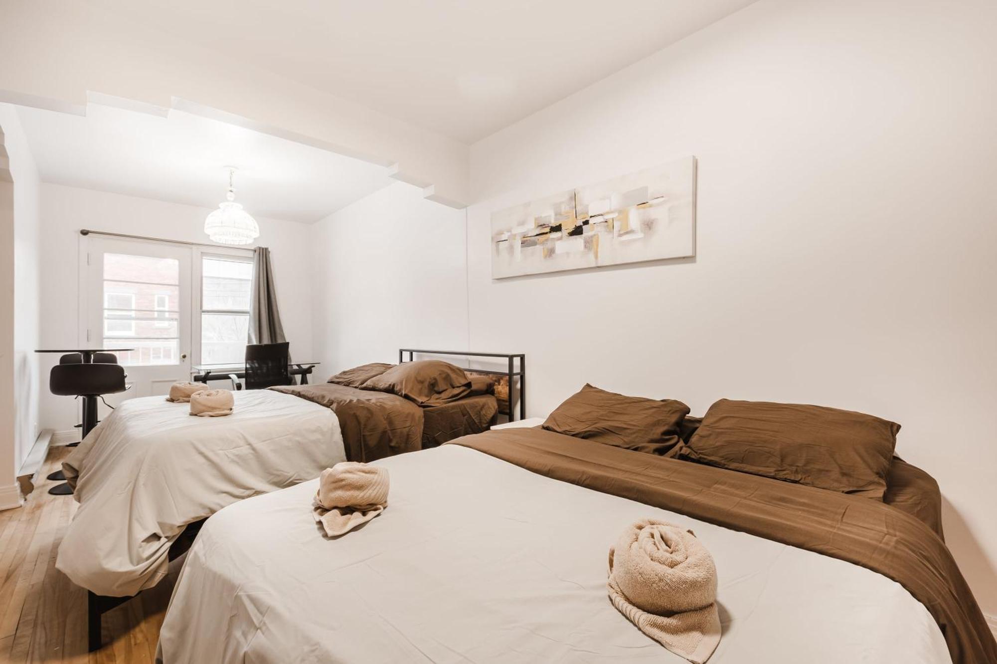One Bedroom With Balcony - 2159-03 * Montreal