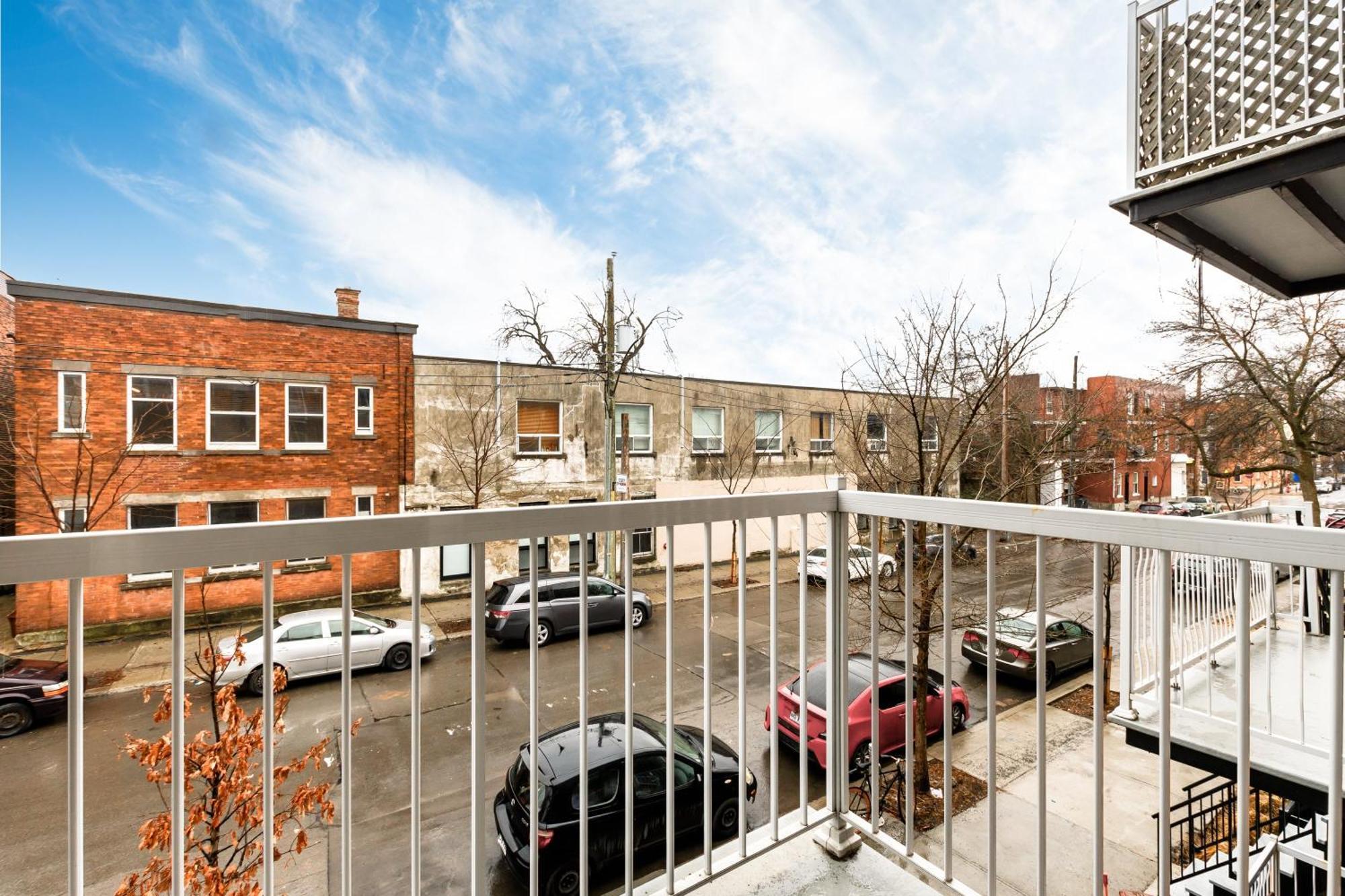 One Bedroom With Balcony - 2159-03 Apartment *