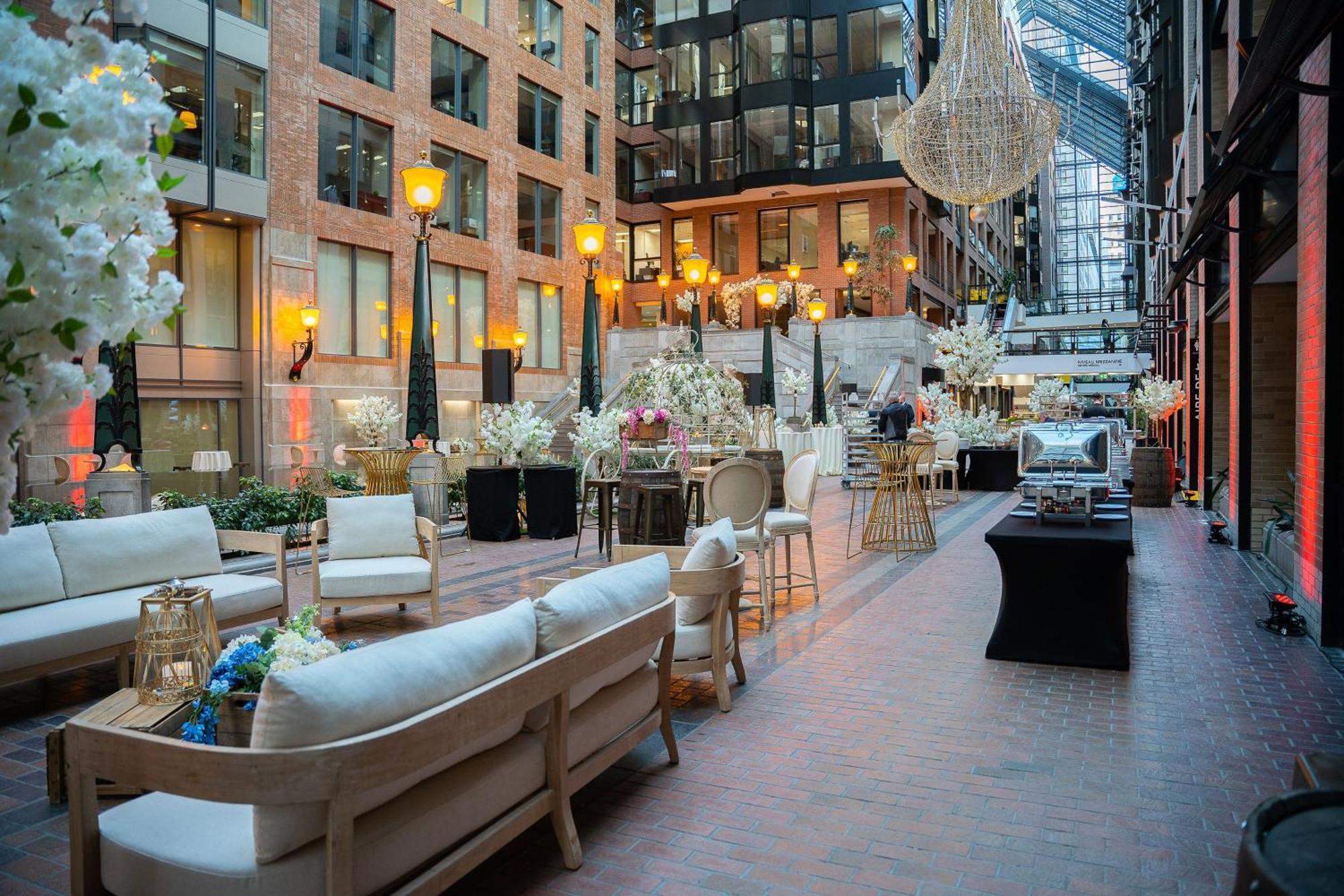 Intercontinental By Ihg 4*