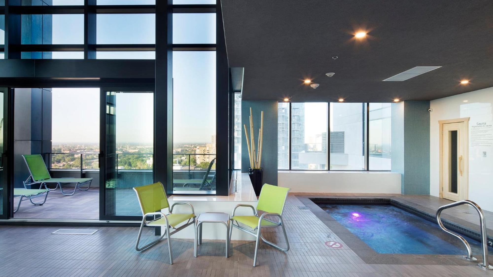 Holiday Inn Hotel & Suites - Montreal Centre-Ville Ouest By Ihg Montreal