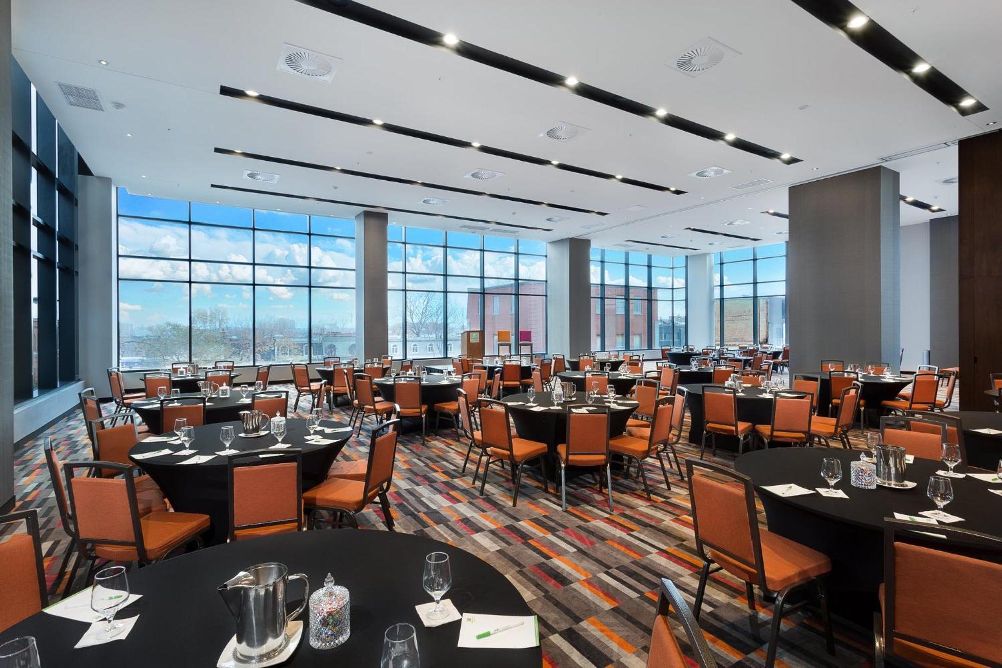 Hotel Holiday Inn Hotel & Suites - Montreal Centre-Ville Ouest By Ihg Montreal