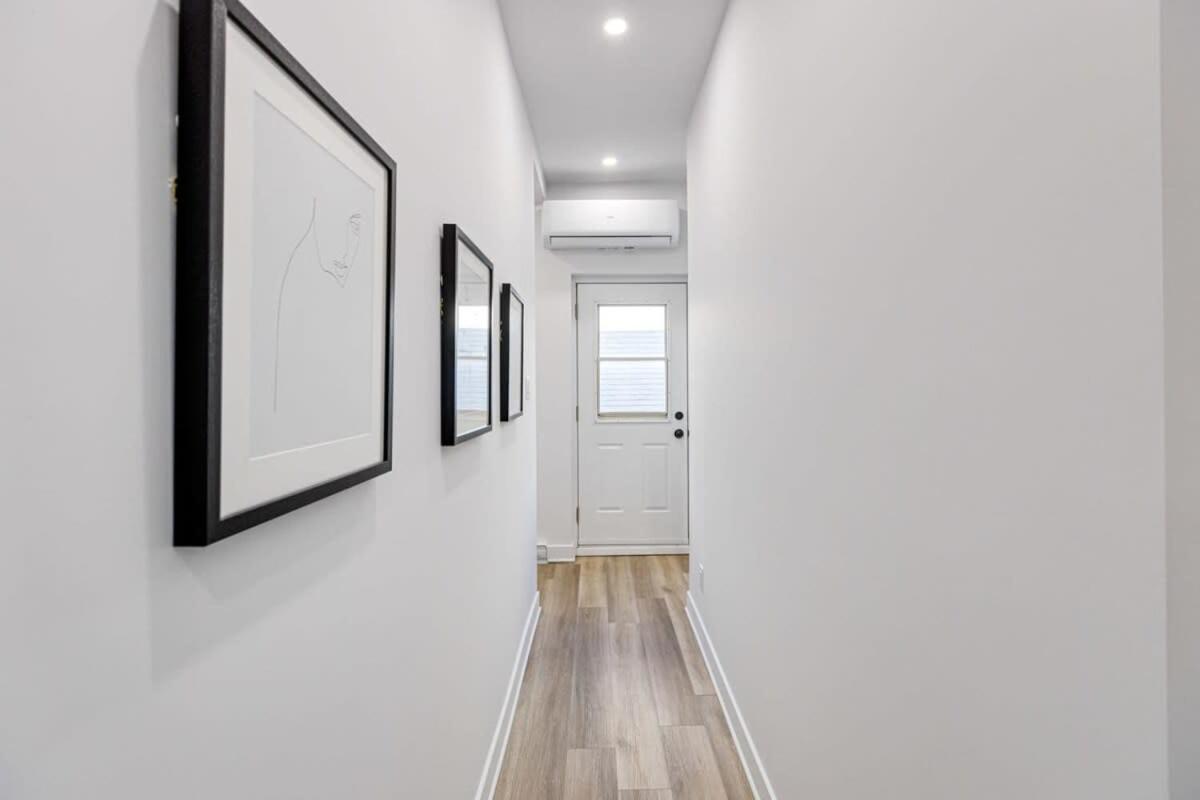 Apartment Modern & Bright 3br With Sofabed In Mile-end Montreal