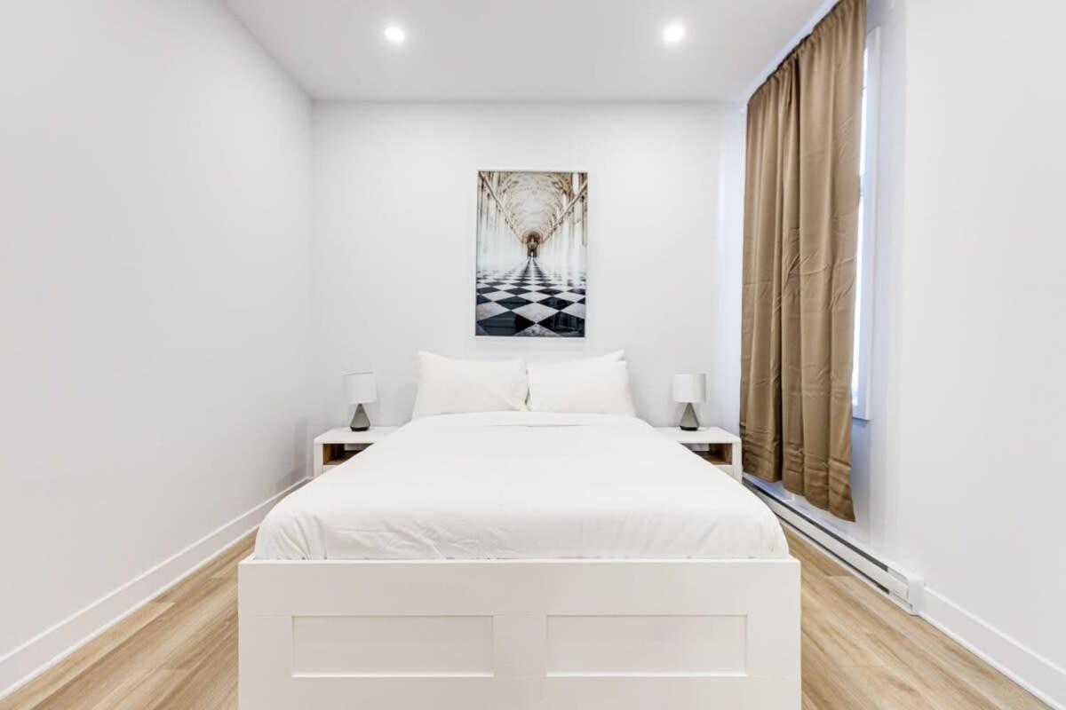 Apartment Modern & Bright 3br With Sofabed In Mile-end Montreal