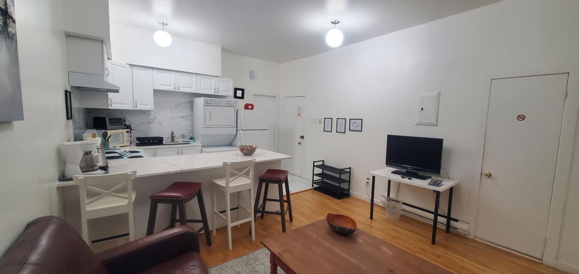 Holiday home Heart Of Mtr For Memorable Experience 7minmetro 2 Backyard Fully Equipped