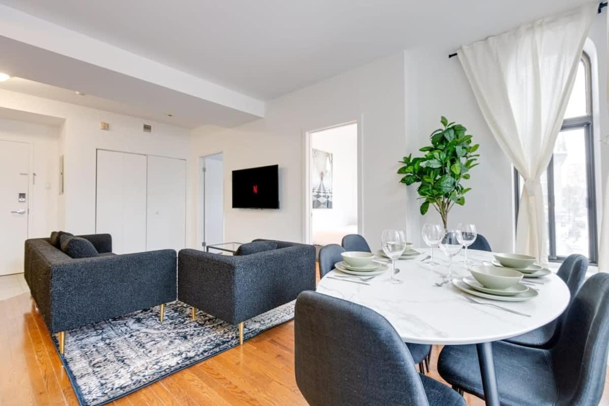 M11 Gorgeous Bright Corner 2br In Heart Of Mtl Apartment Montreal