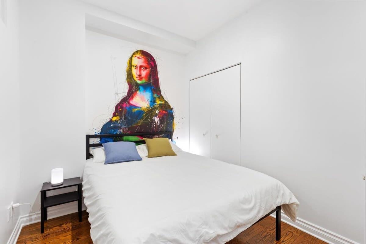 M11 The Artsy 2br Prime Location Dt Apartment