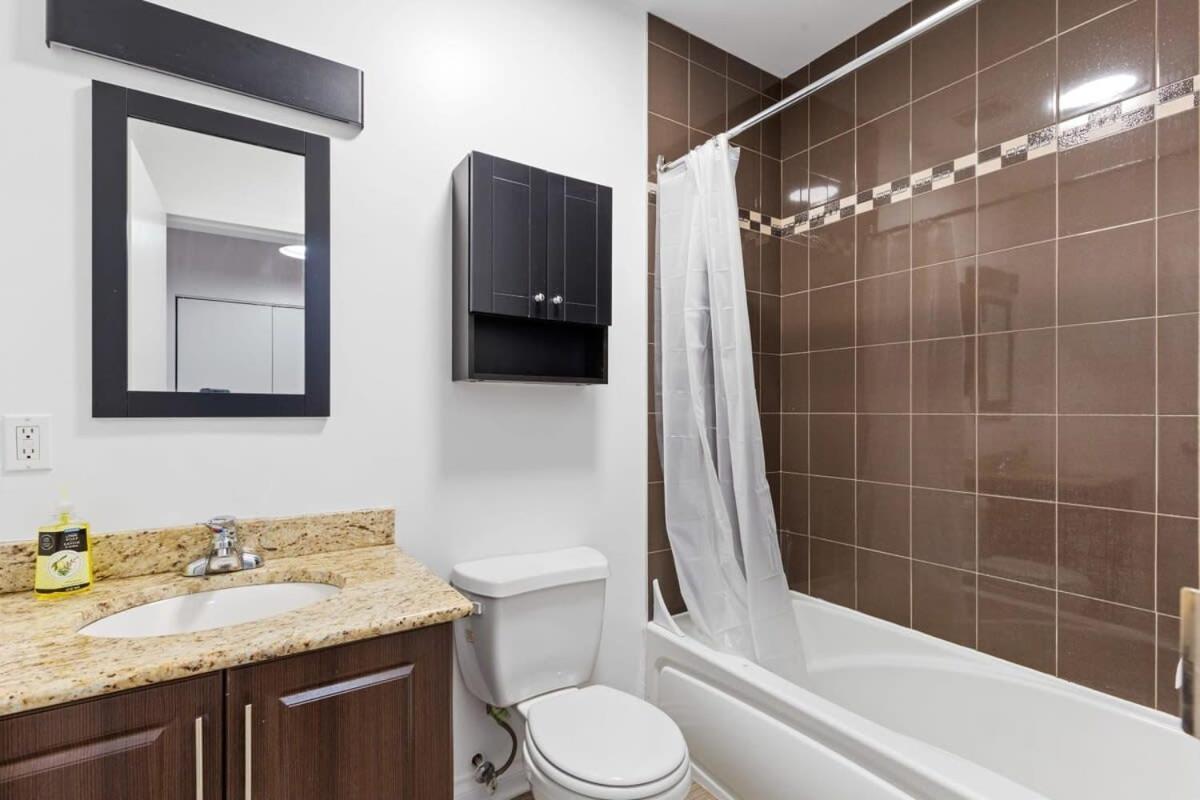 M11 The Artsy 2br Prime Location Dt Apartment *