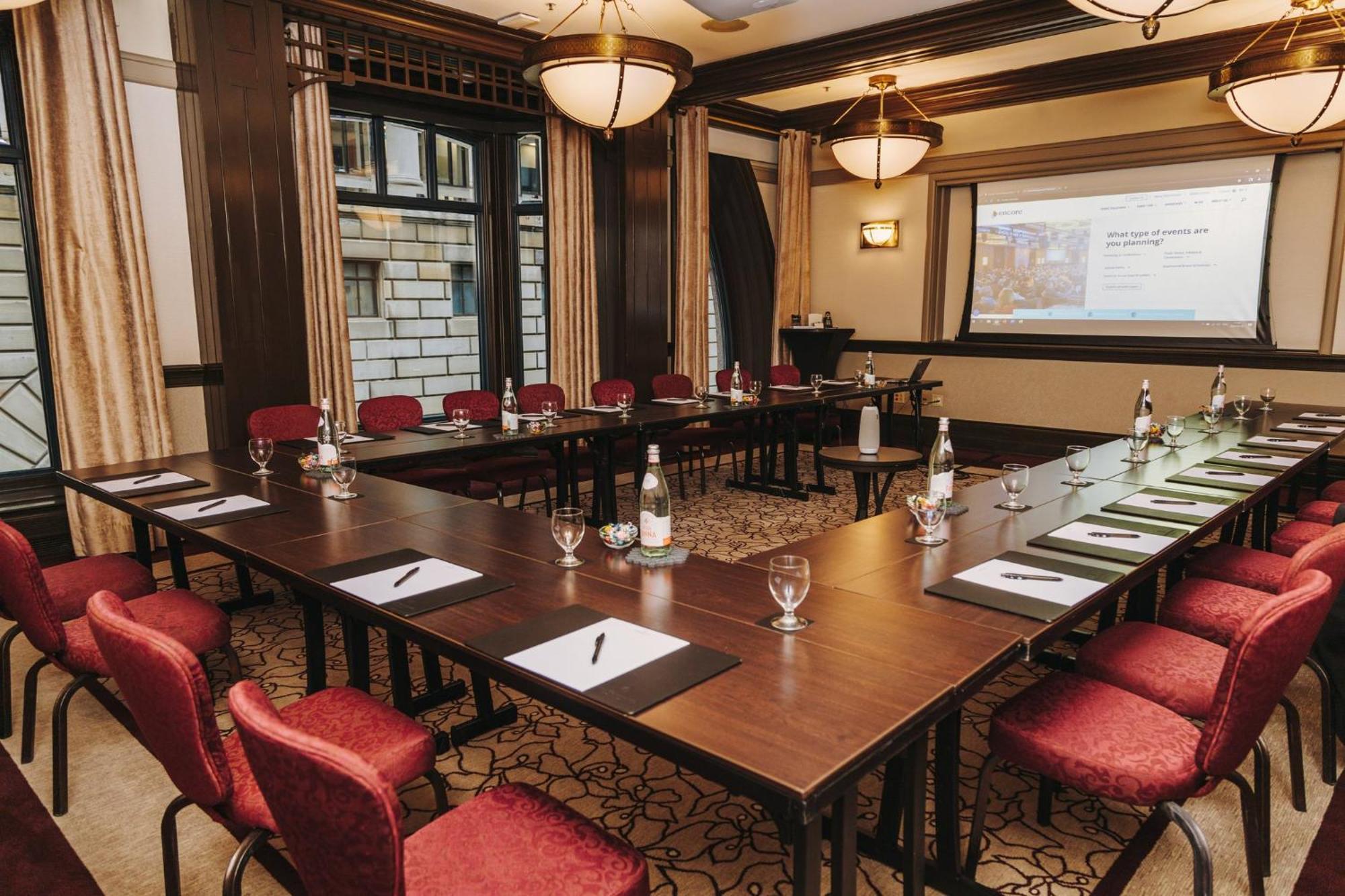Intercontinental By Ihg 4*