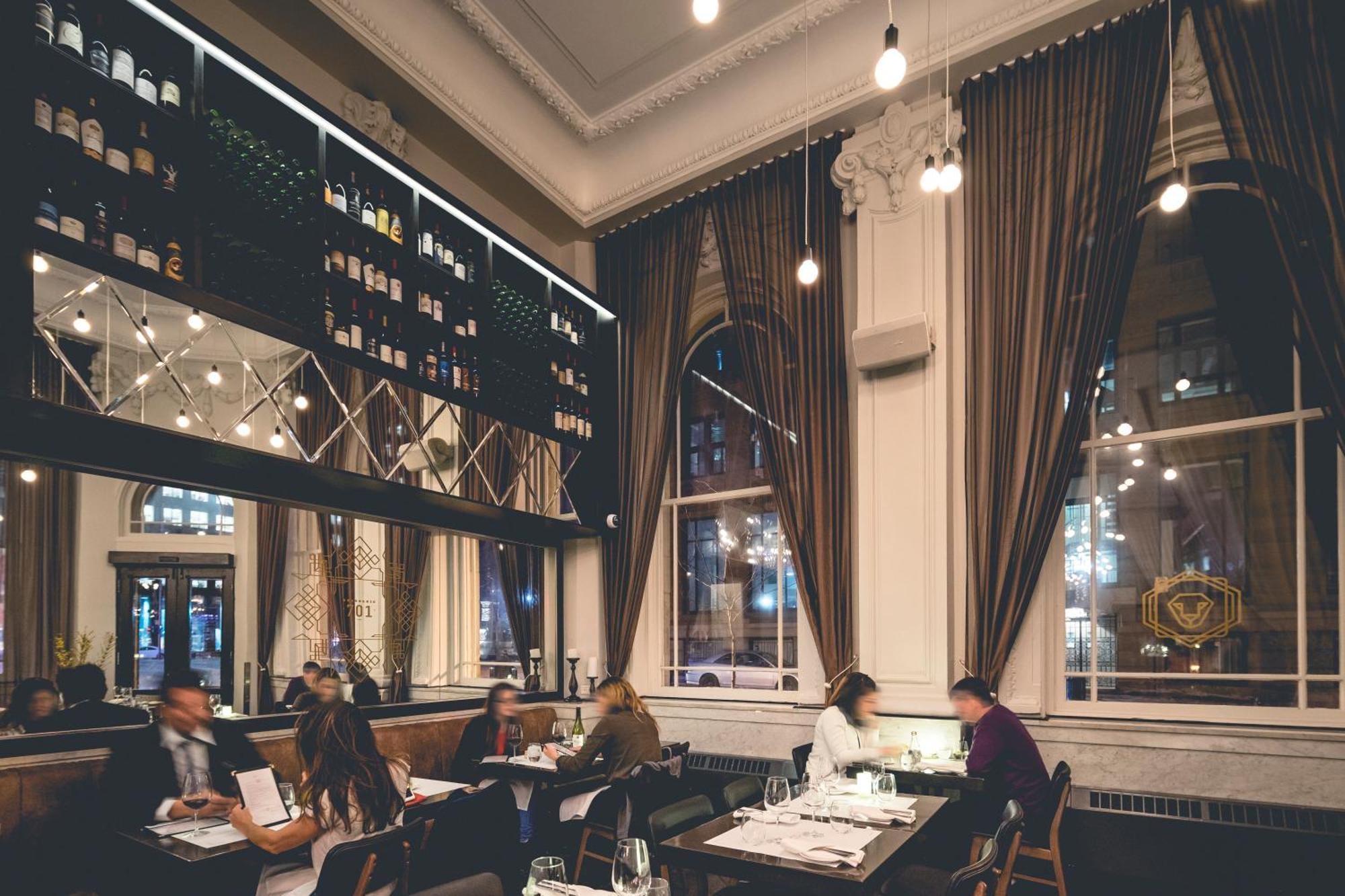 Hotel Place D'armes Montreal